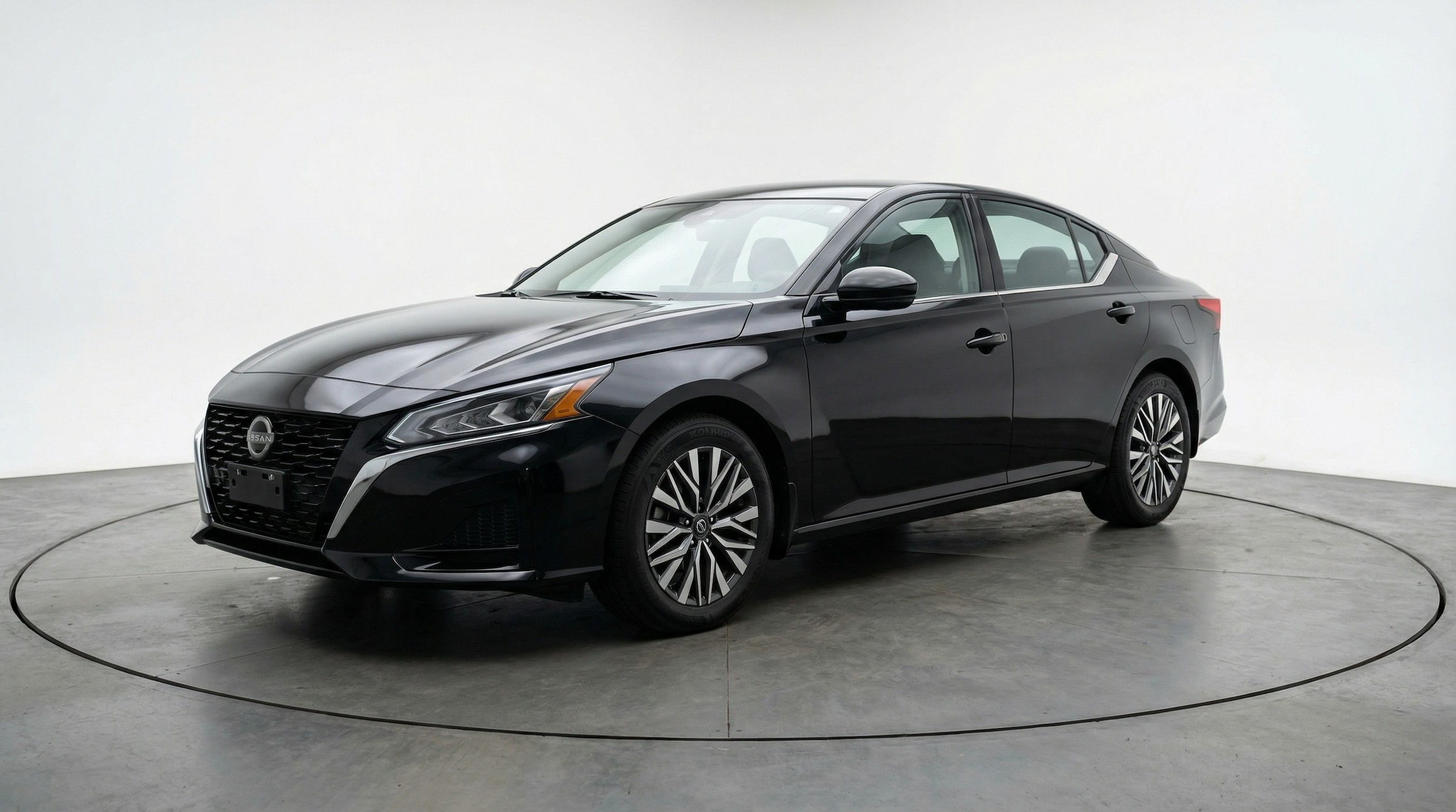 Thumbnail: 2025 Nissan Altima - 3