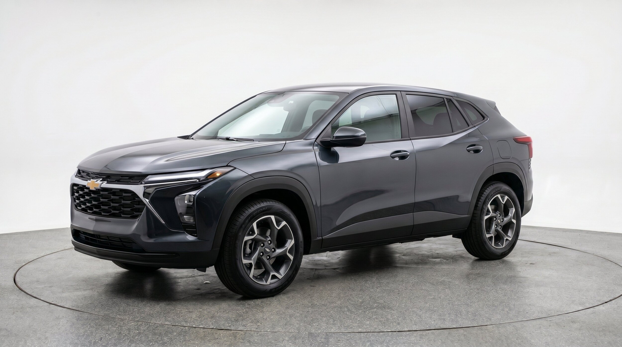 Thumbnail: 2025 Chevrolet Trax - 3