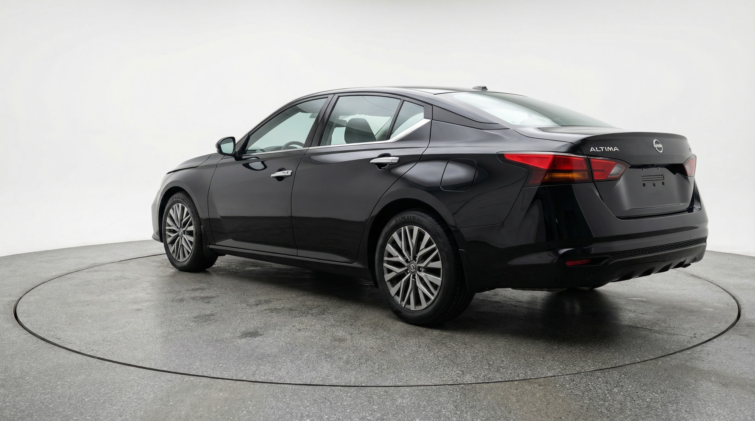 Thumbnail: 2025 Nissan Altima - 5