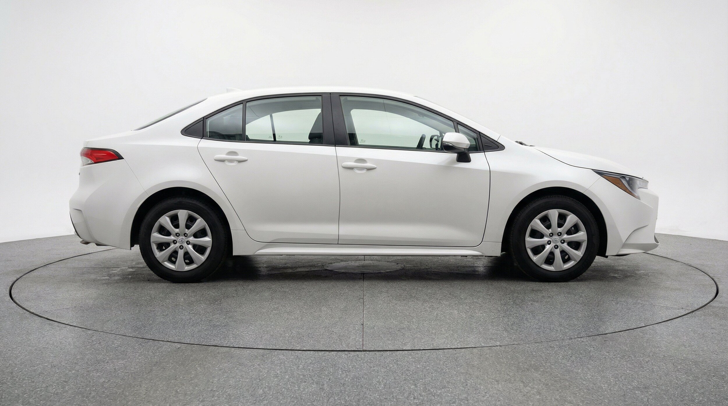 Thumbnail: 2025 Toyota Corolla - 11