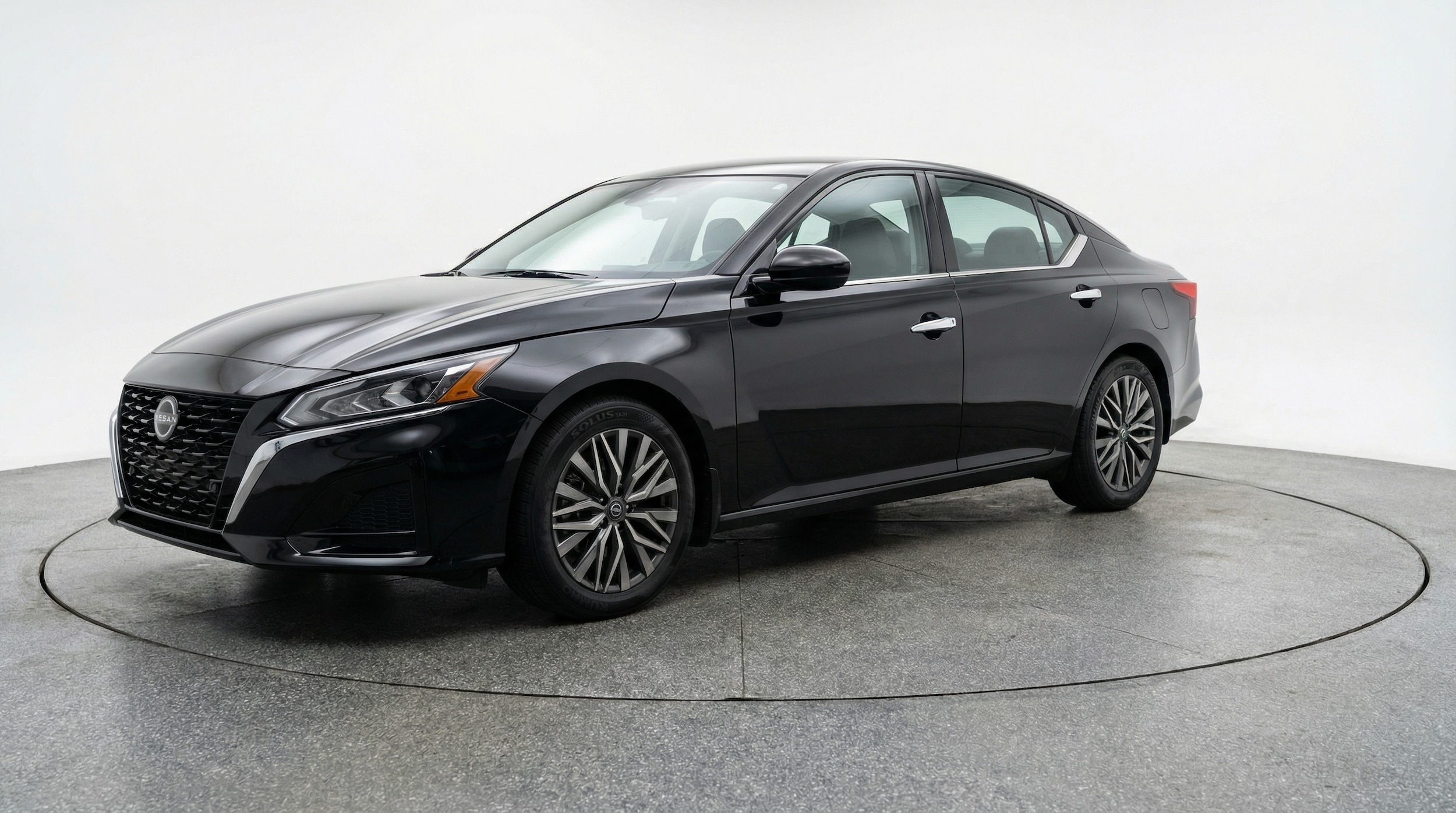 Thumbnail: 2025 Nissan Altima - 3