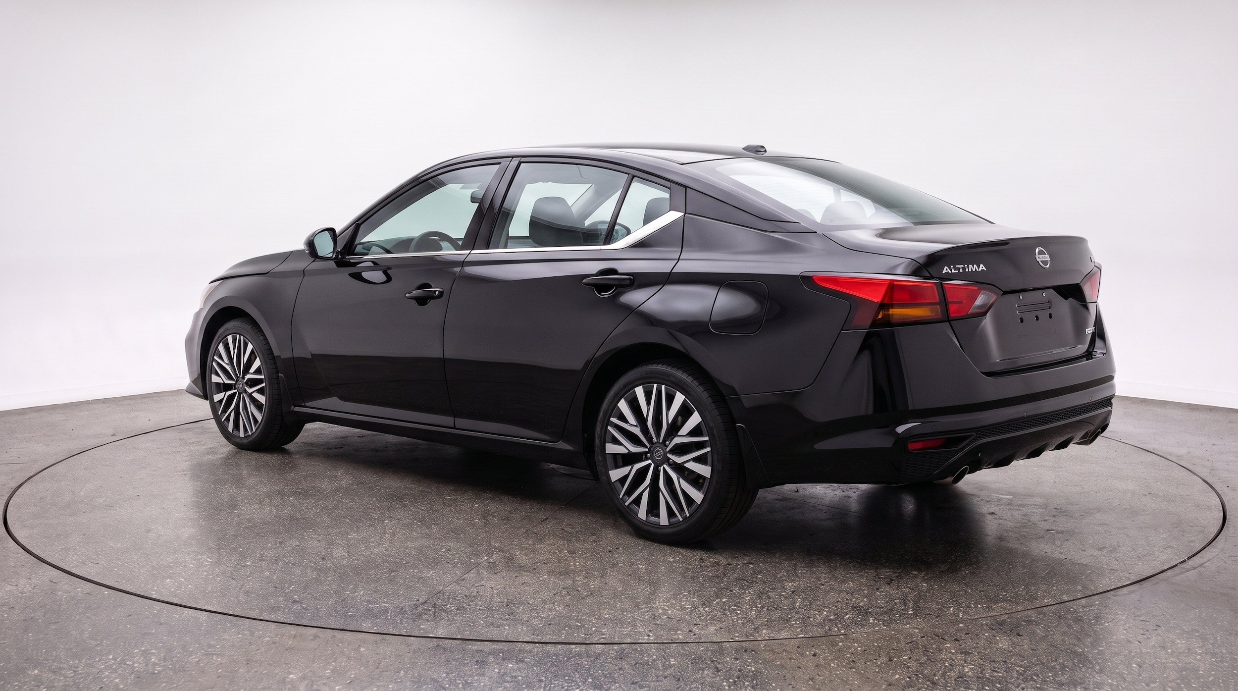 Thumbnail: 2025 Nissan Altima - 6