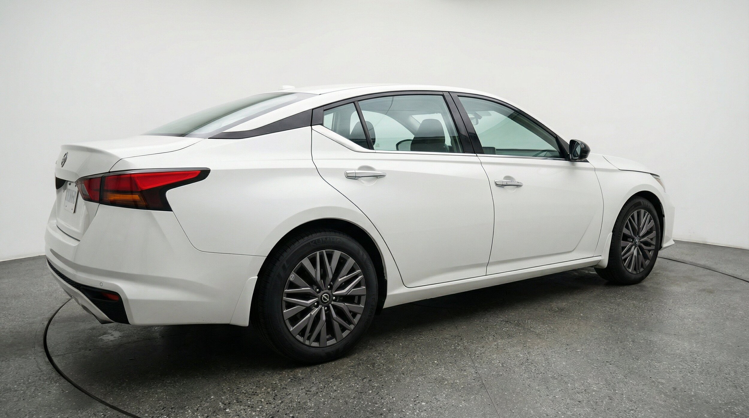 Thumbnail: 2025 Nissan Altima - 9