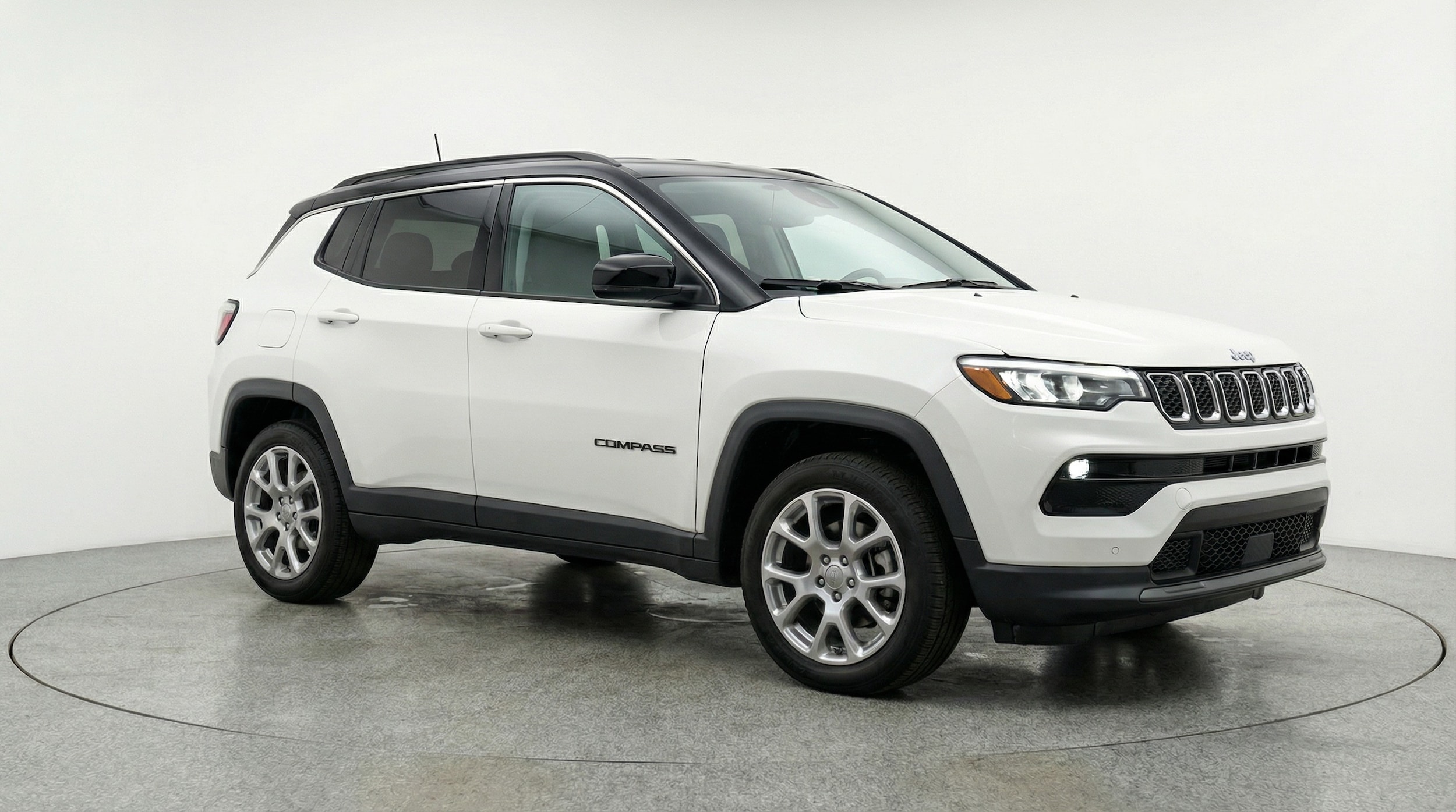Bright White 2025 Jeep Compass Limited 4WD SUV / Crossover Four-Wheel Drive 8-Speed Automatic