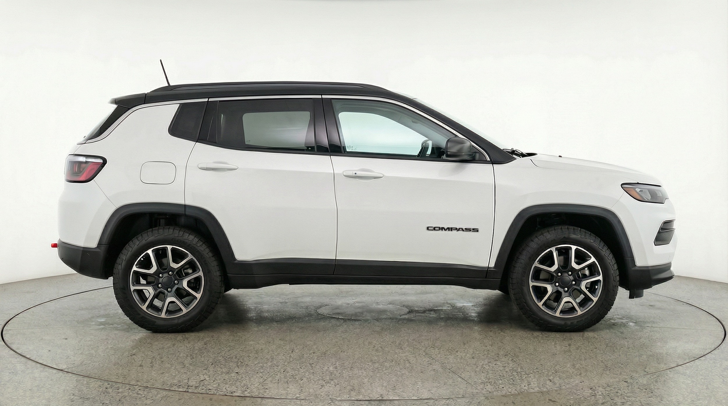 Thumbnail: 2025 Jeep Compass - 8