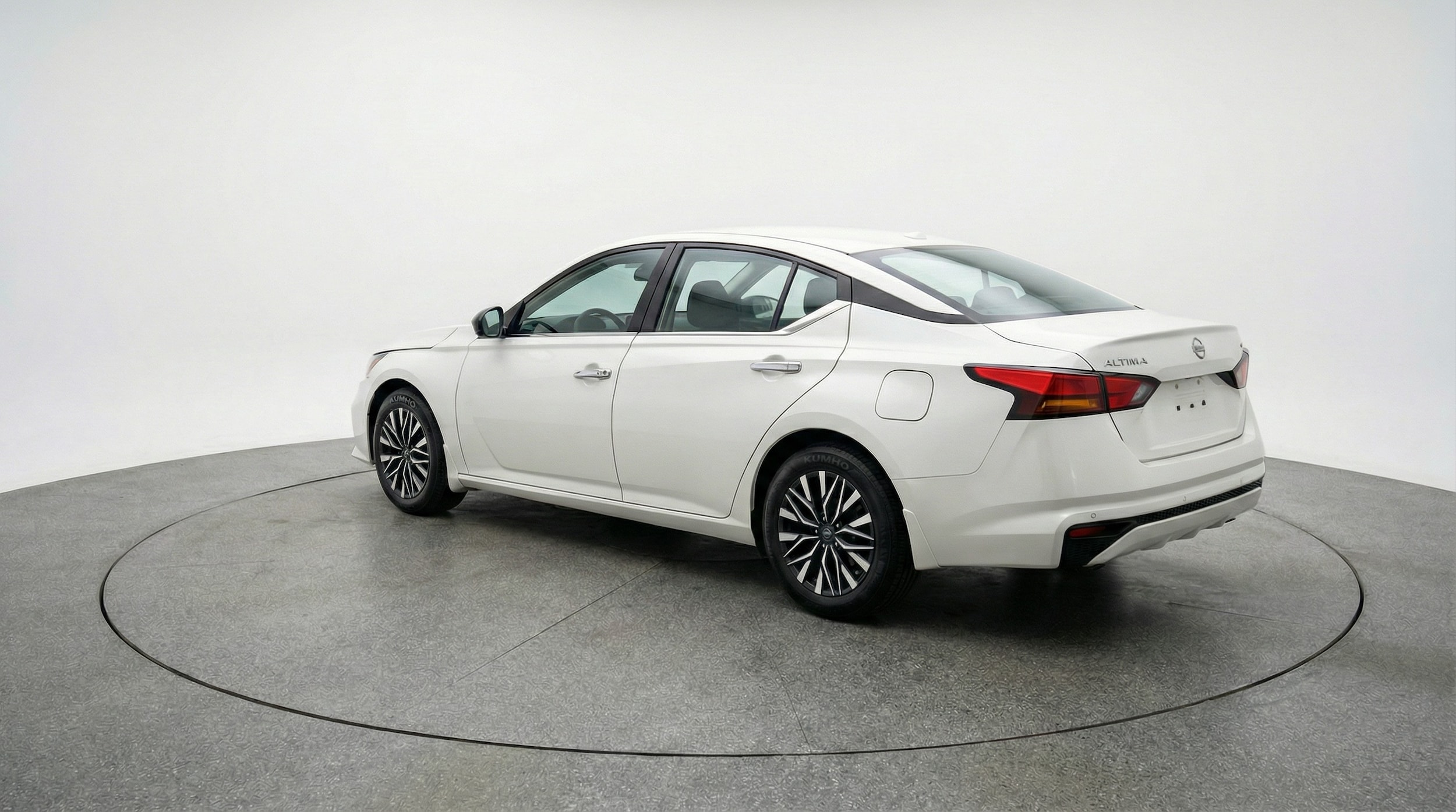 Thumbnail: 2025 Nissan Altima - 5