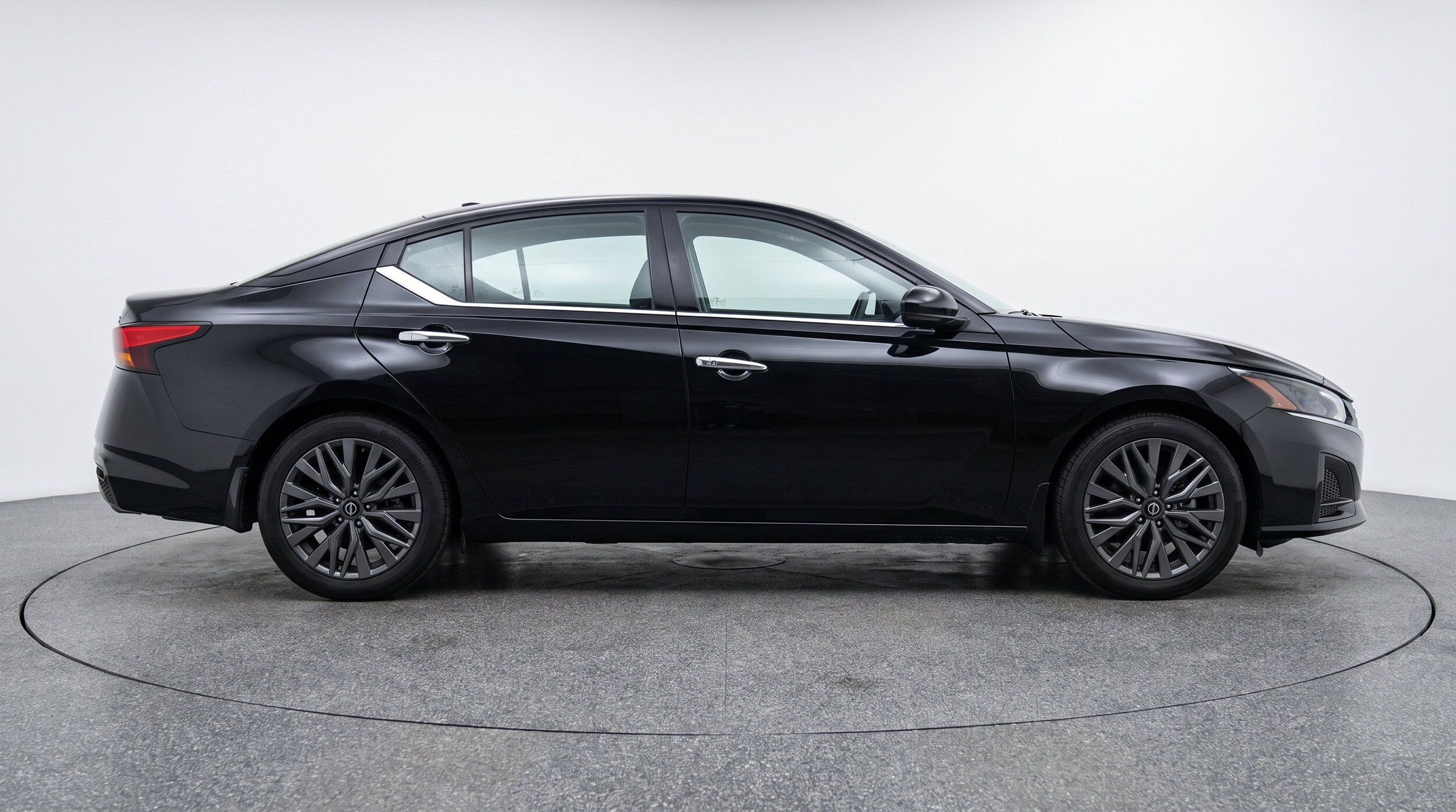 Thumbnail: 2025 Nissan Altima - 10