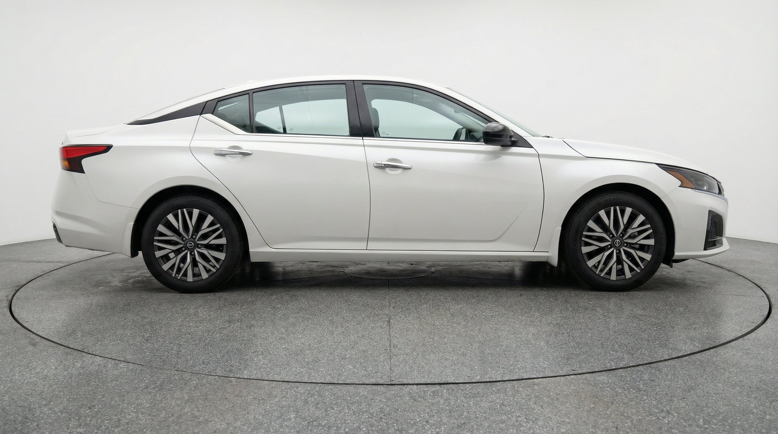 Thumbnail: 2025 Nissan Altima - 10