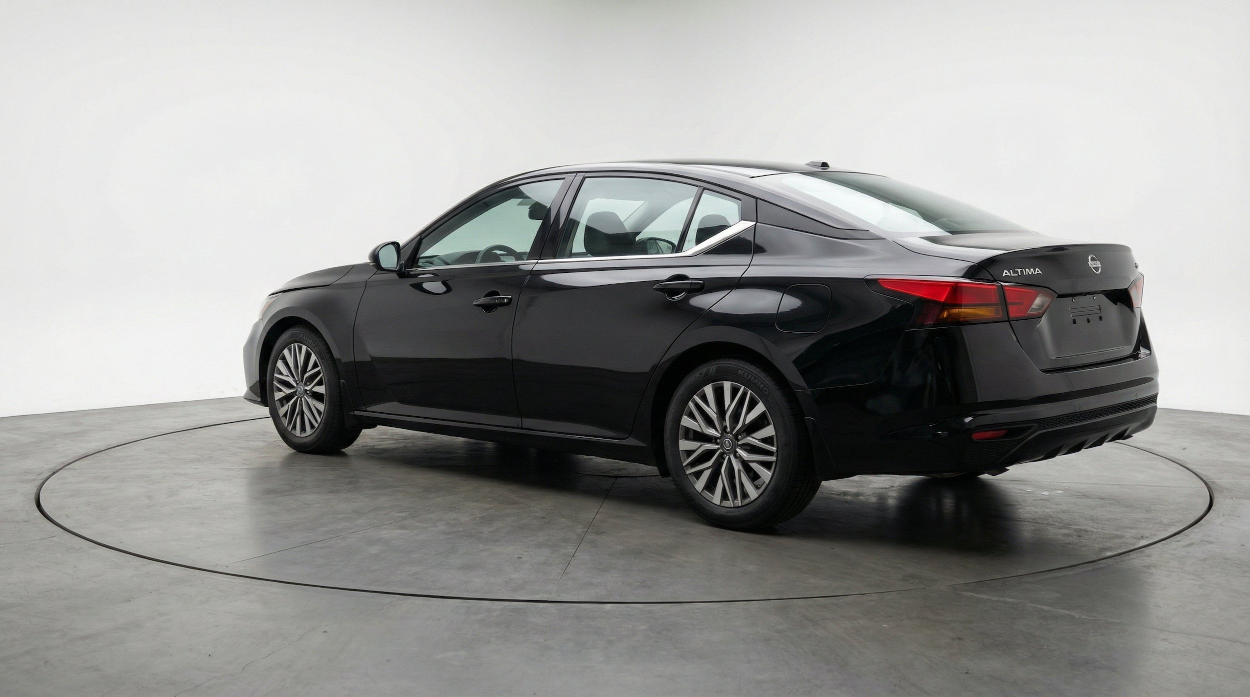 Thumbnail: 2025 Nissan Altima - 6