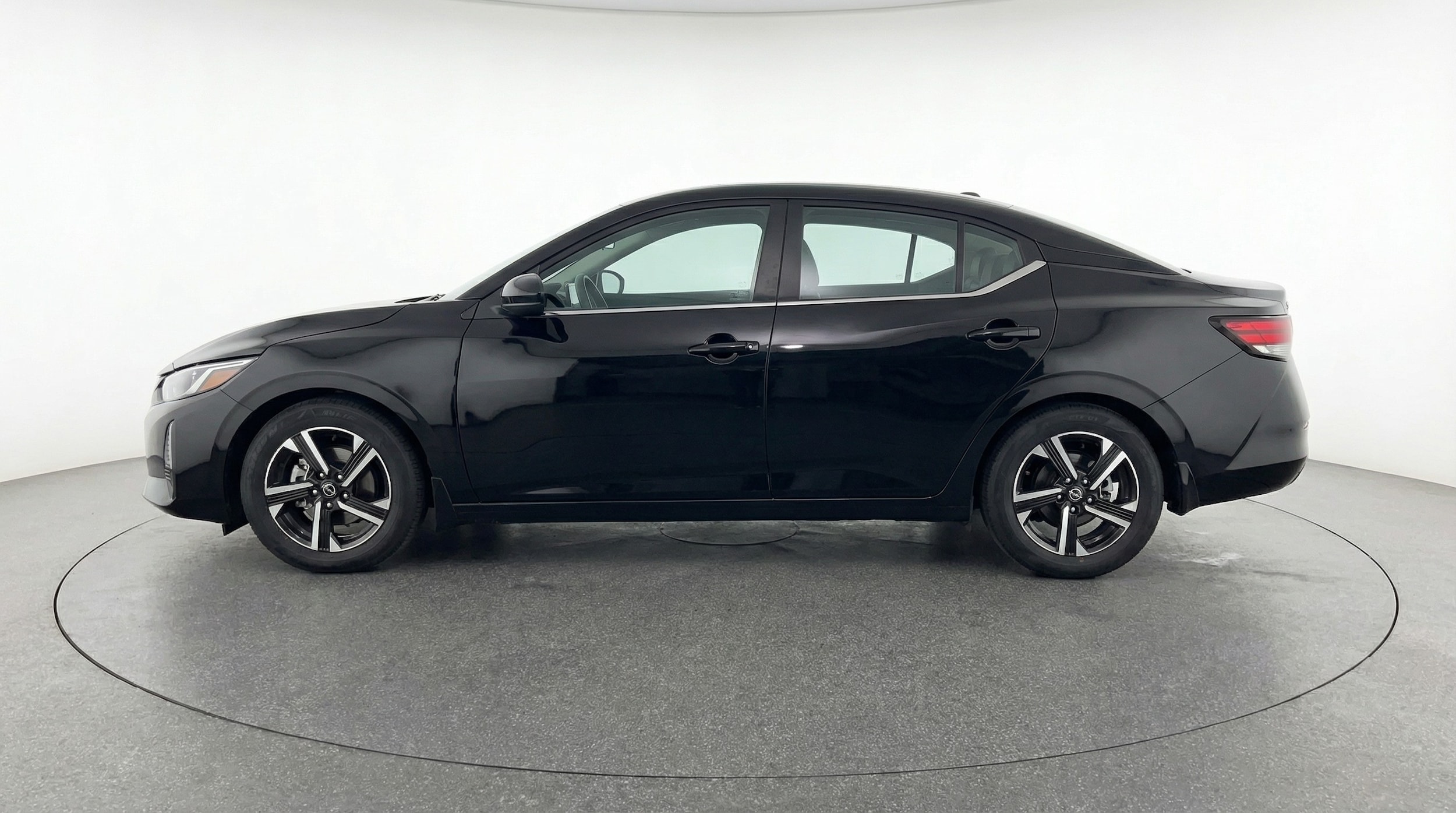 Thumbnail: 2025 Nissan Sentra - 4