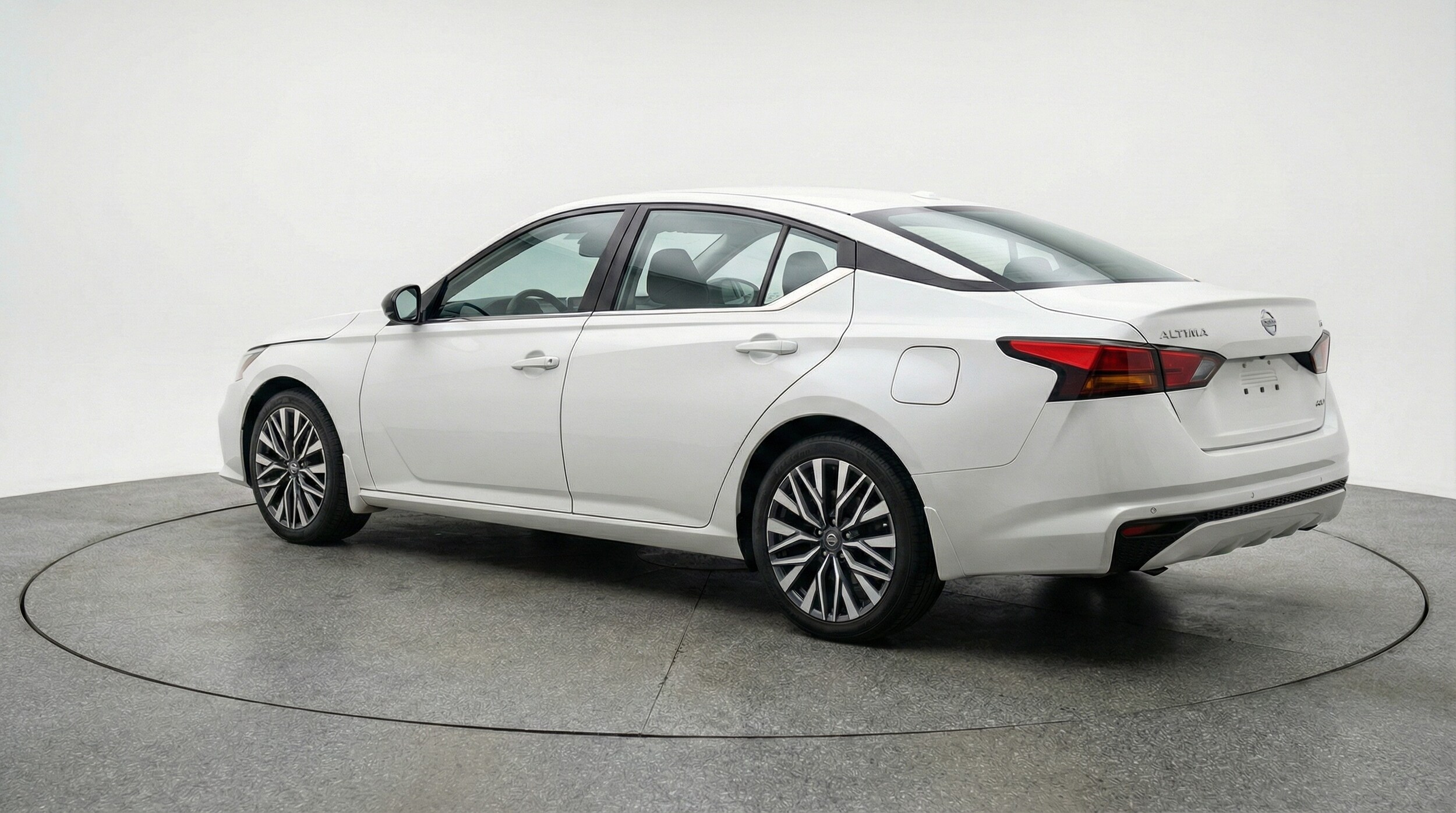 Thumbnail: 2025 Nissan Altima - 5