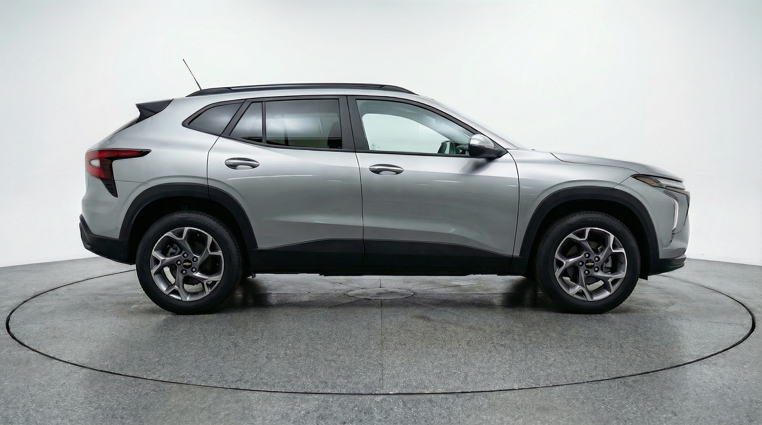 Thumbnail: 2025 Chevrolet Trax - 8