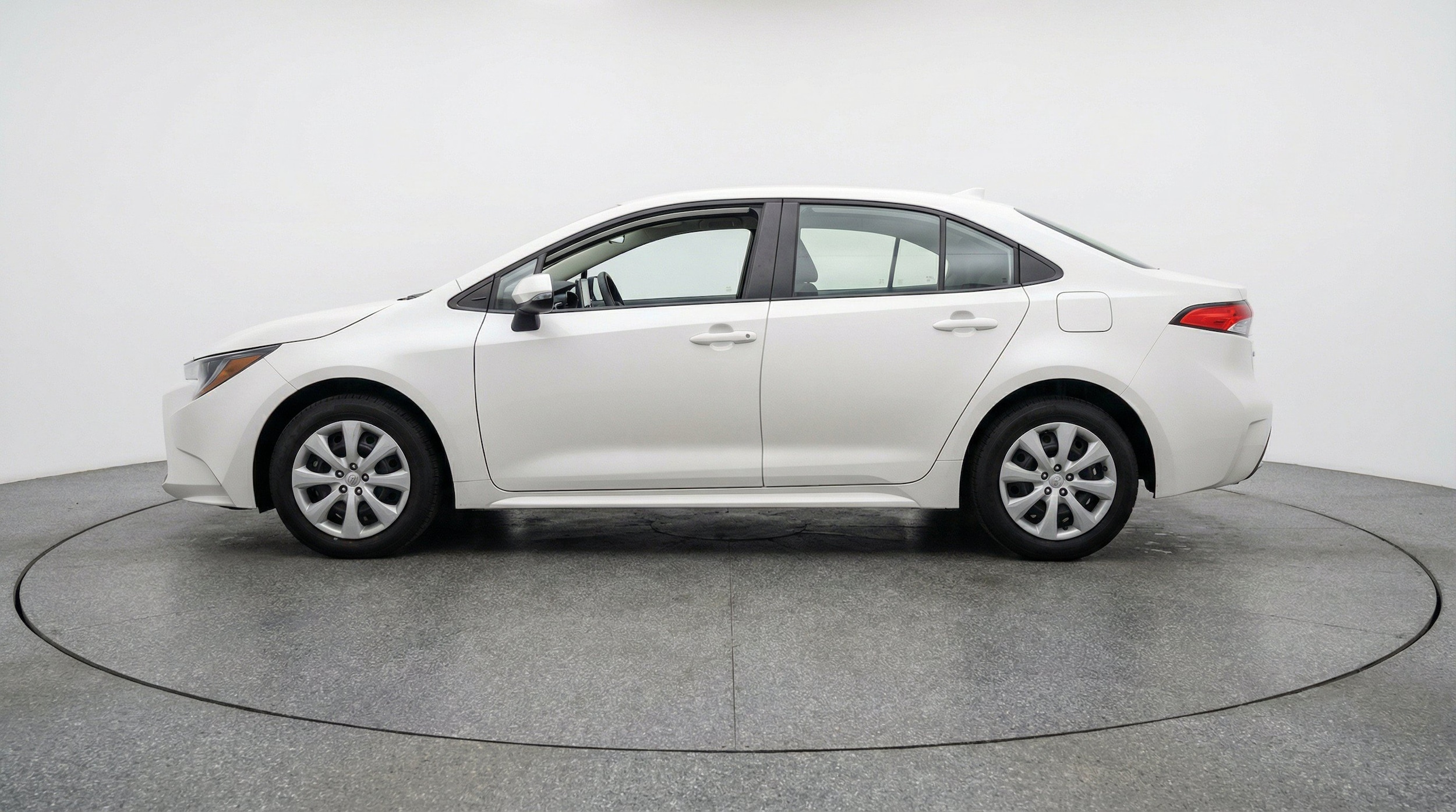 Thumbnail: 2025 Toyota Corolla - 5