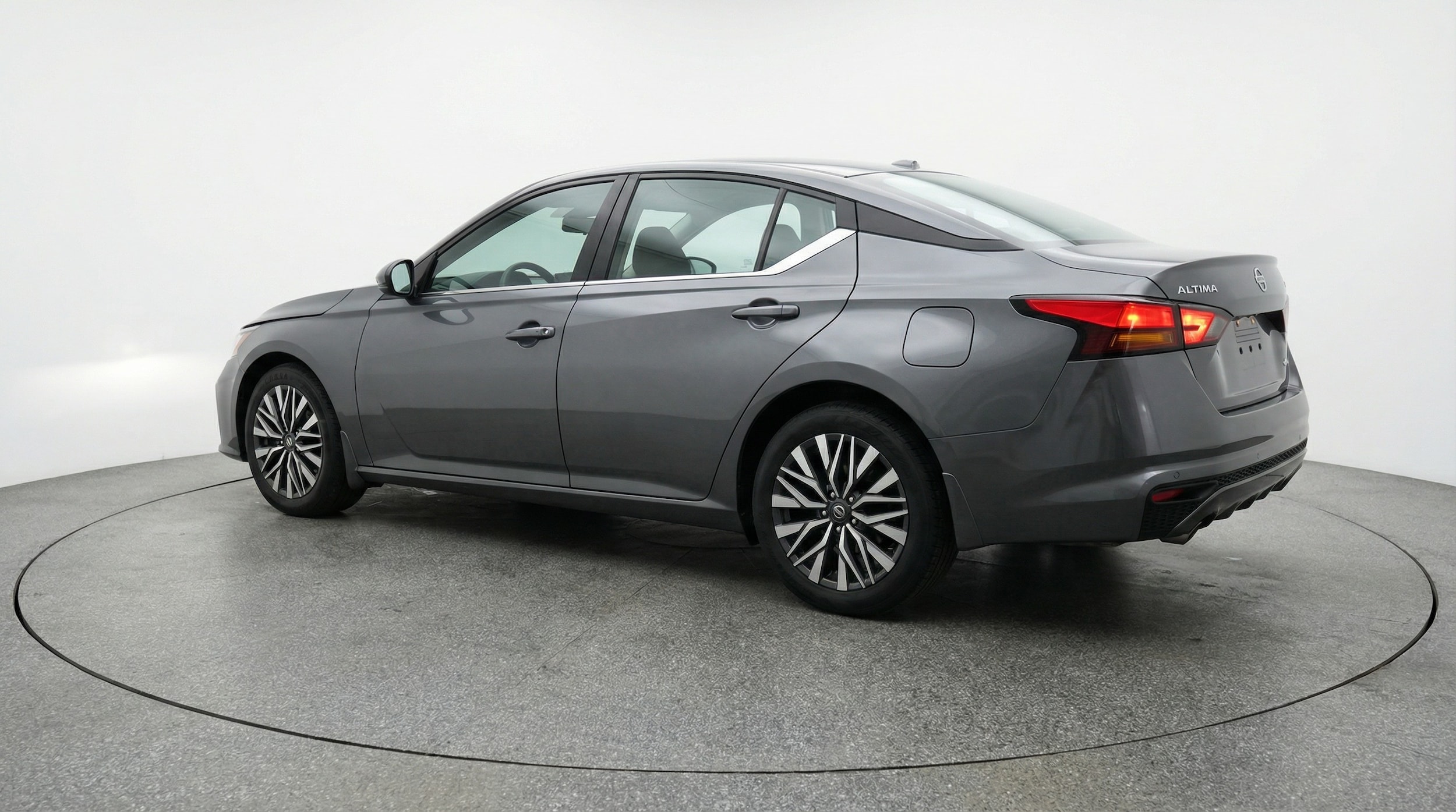 Thumbnail: 2025 Nissan Altima - 5