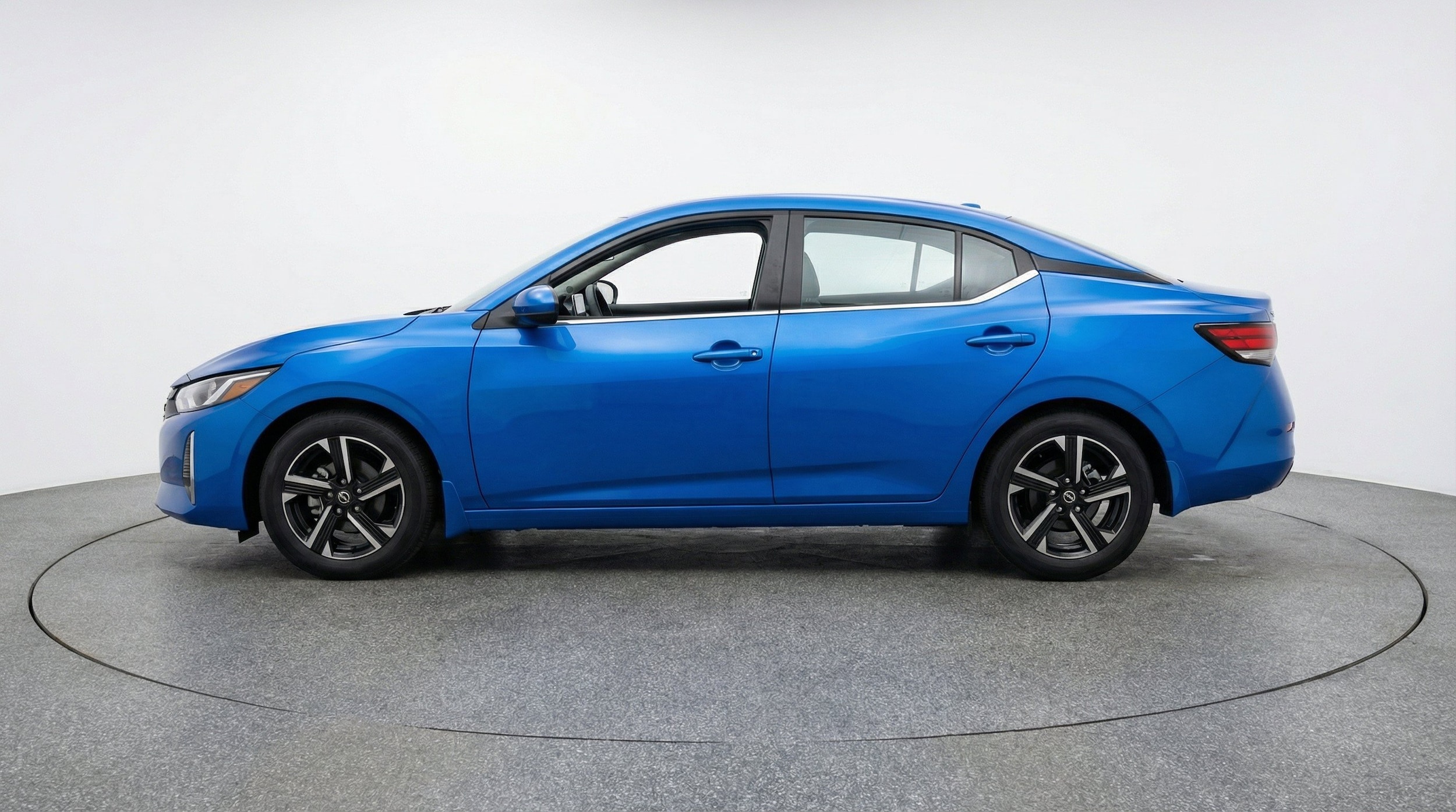 Thumbnail: 2025 Nissan Sentra - 5