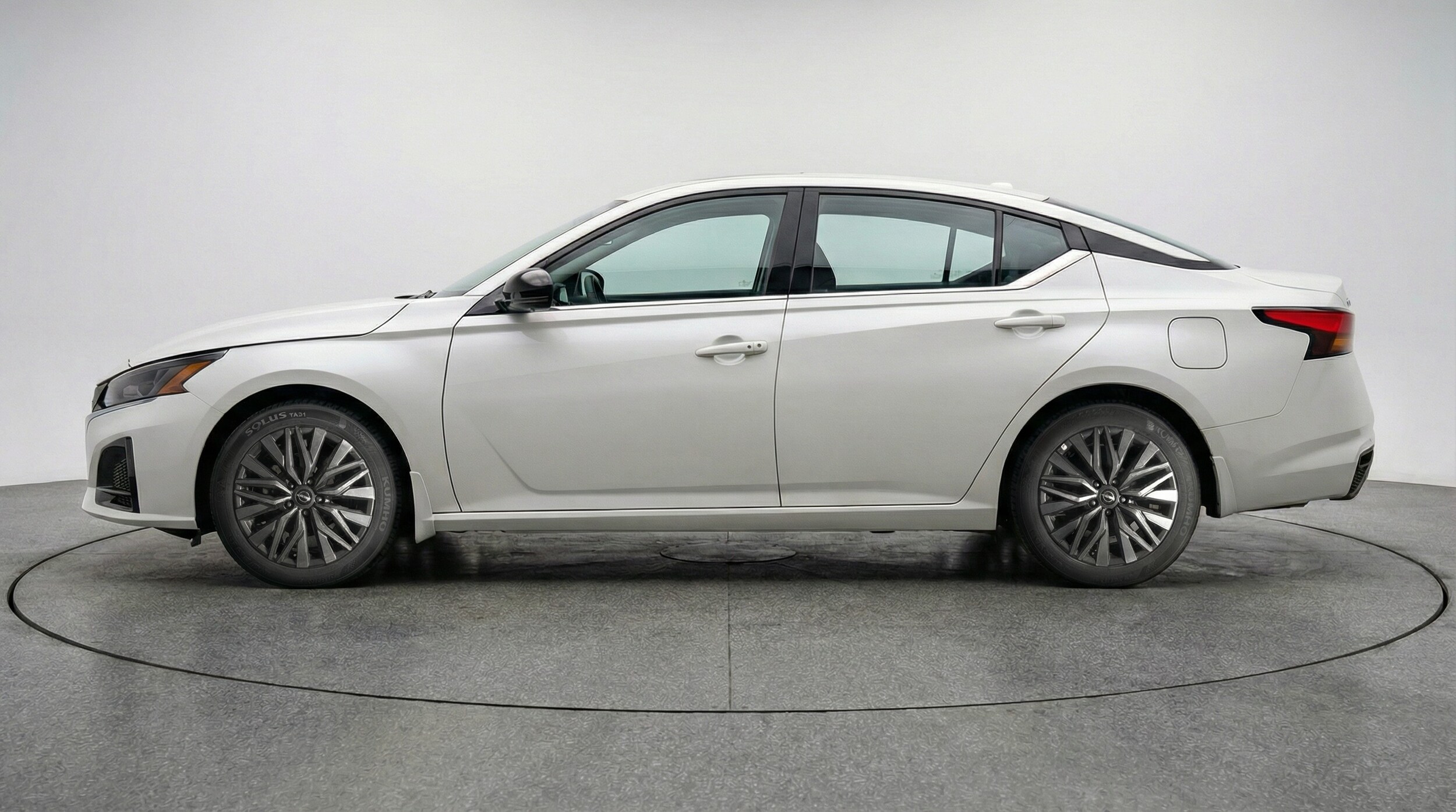 Thumbnail: 2025 Nissan Altima - 4