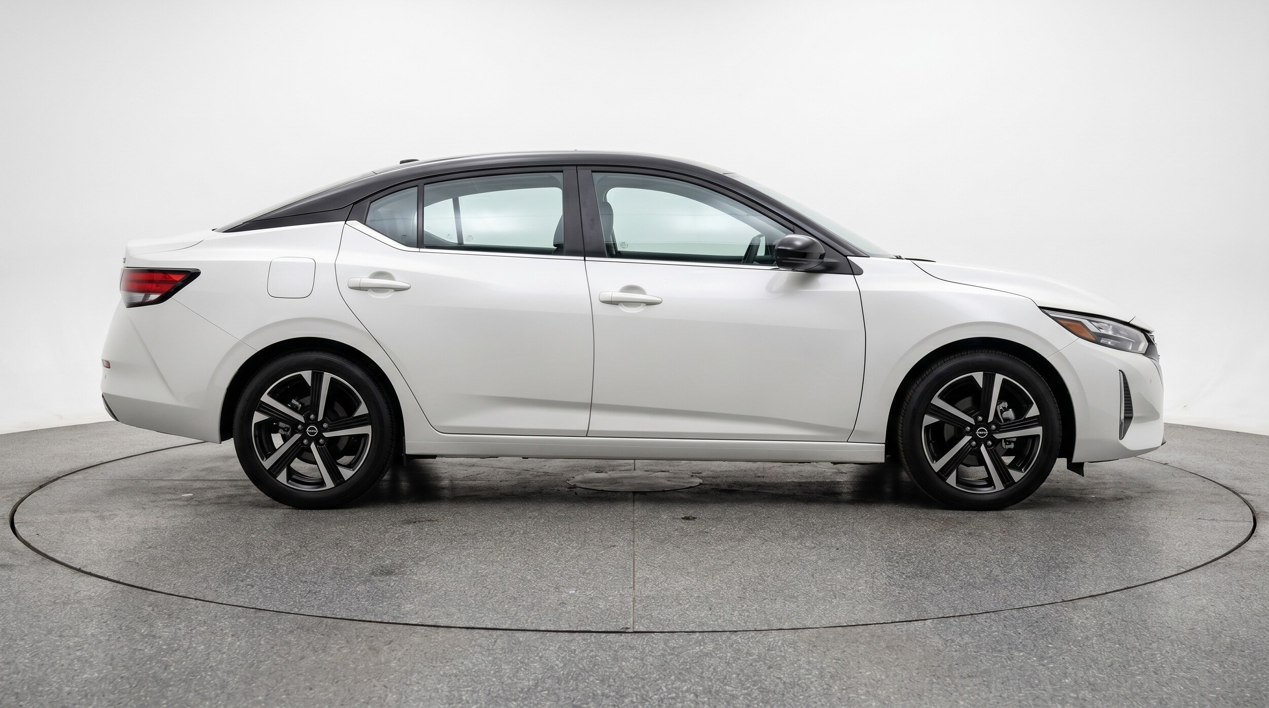 Thumbnail: 2025 Nissan Sentra - 8