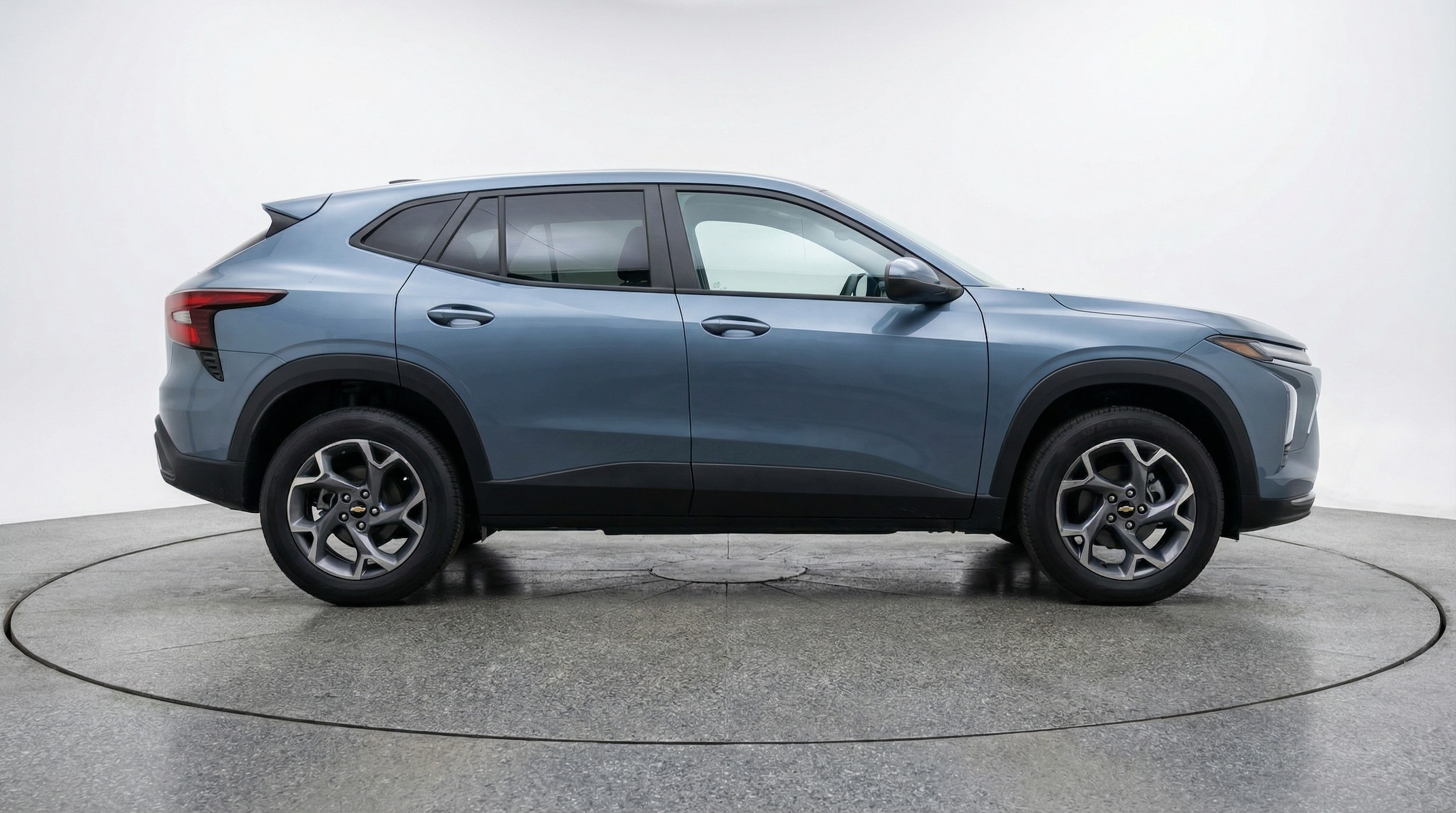 Thumbnail: 2025 Chevrolet Trax - 8