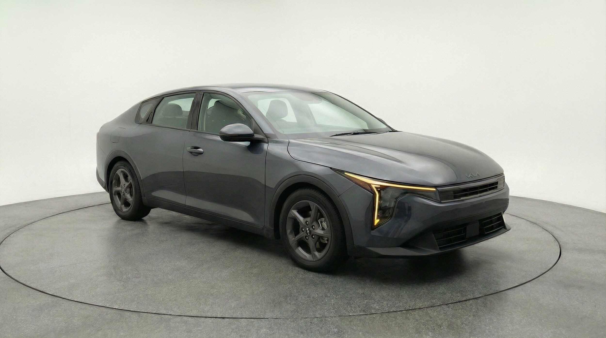 Thumbnail: 2025 Kia K4 - 1