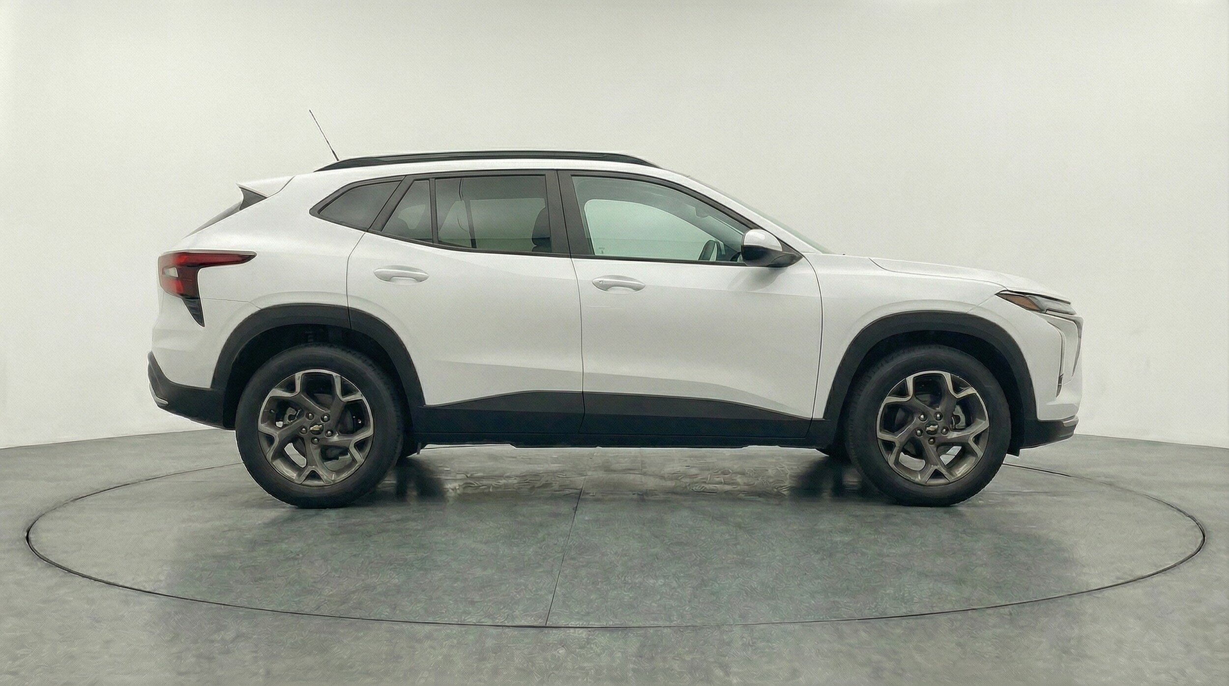 Thumbnail: 2025 Chevrolet Trax - 8