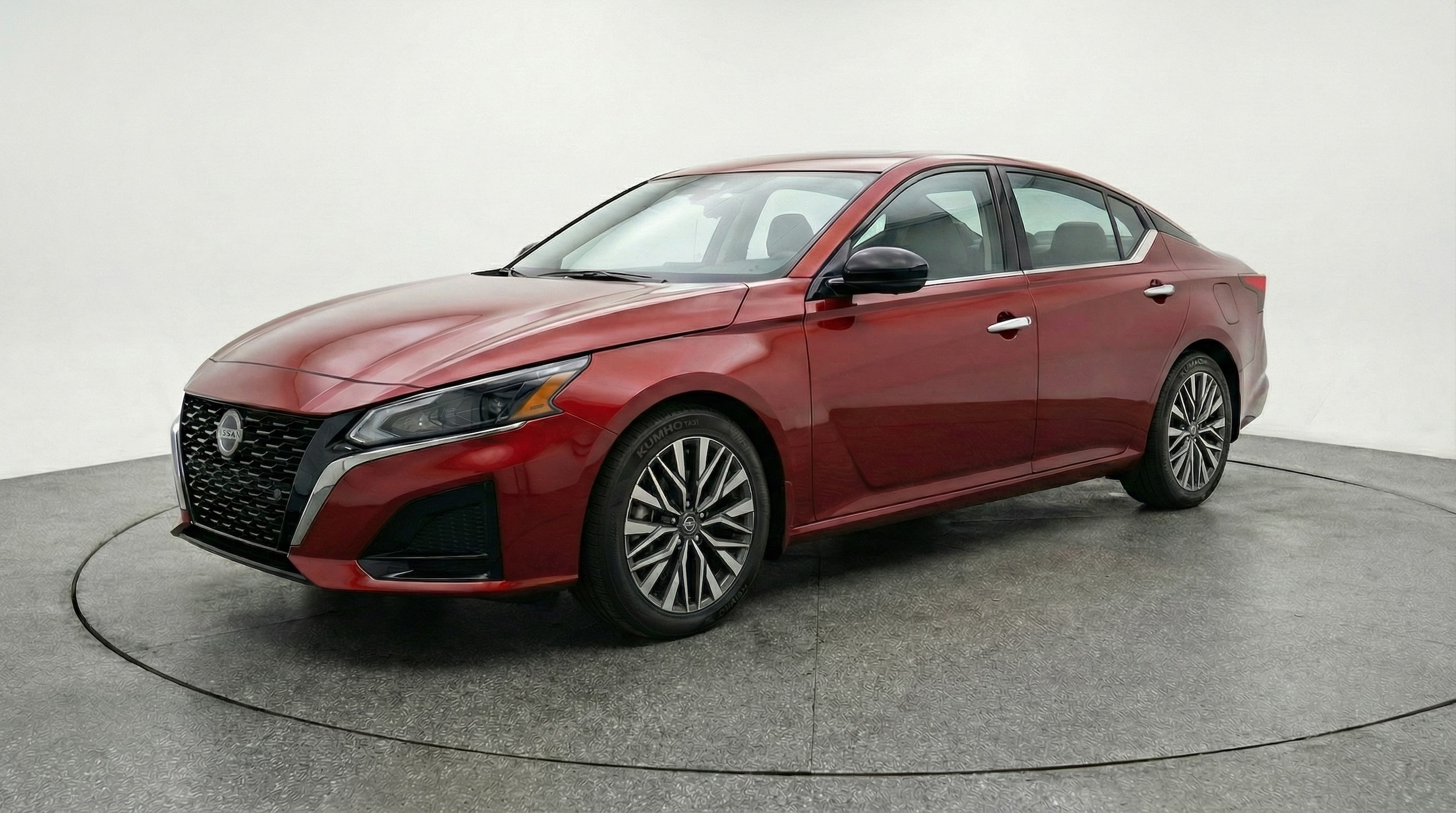 Thumbnail: 2025 Nissan Altima - 3