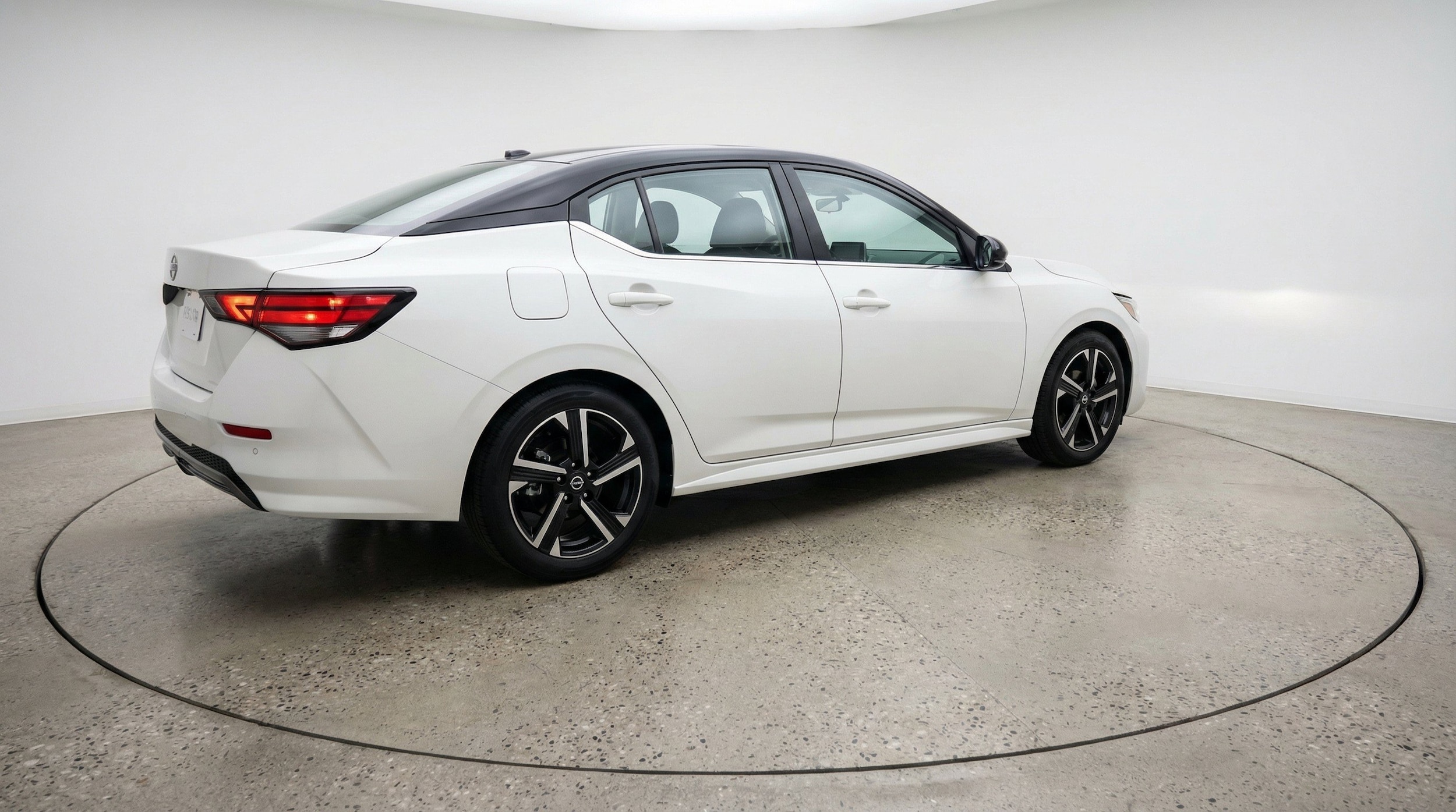 Thumbnail: 2025 Nissan Sentra - 9