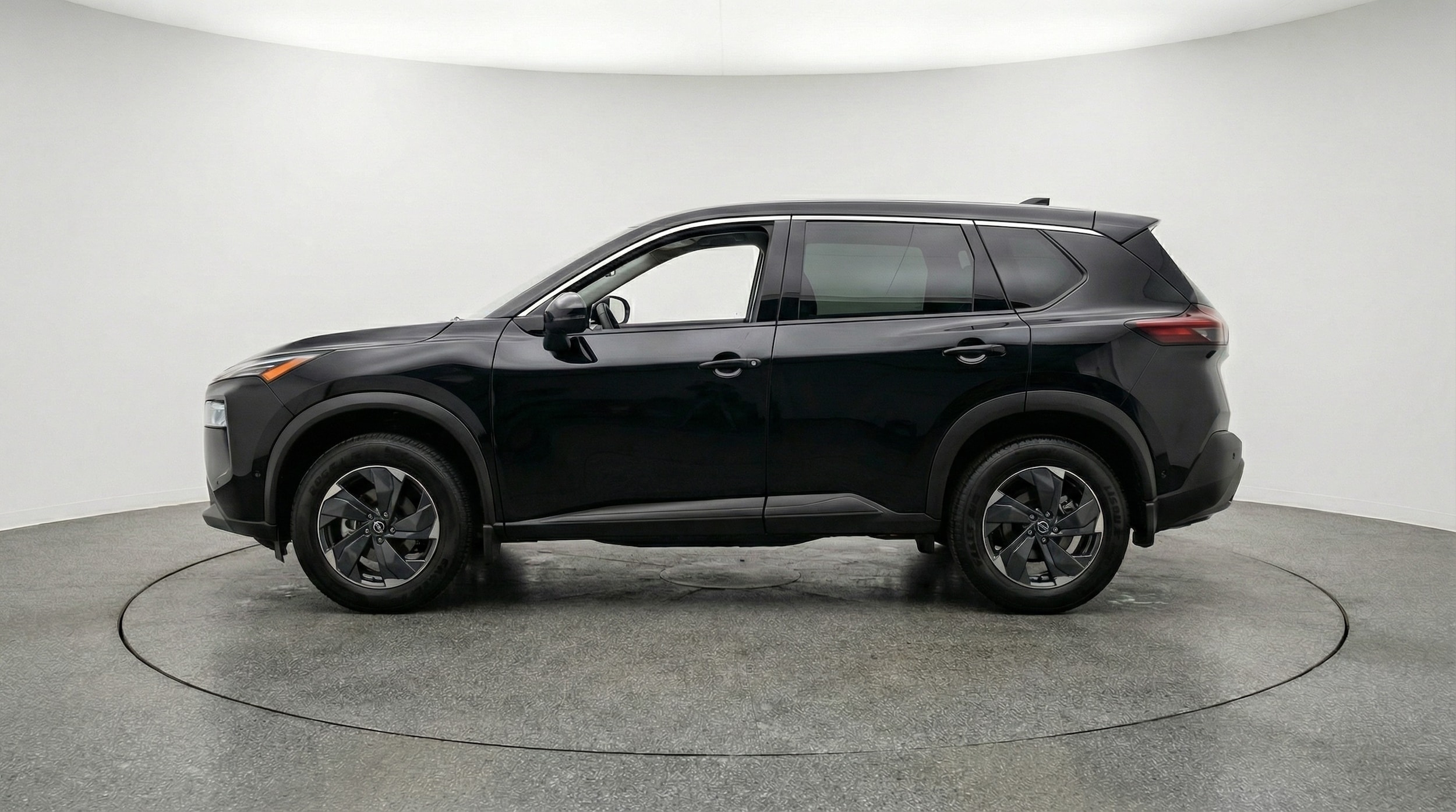 Thumbnail: 2025 Nissan Rogue - 4