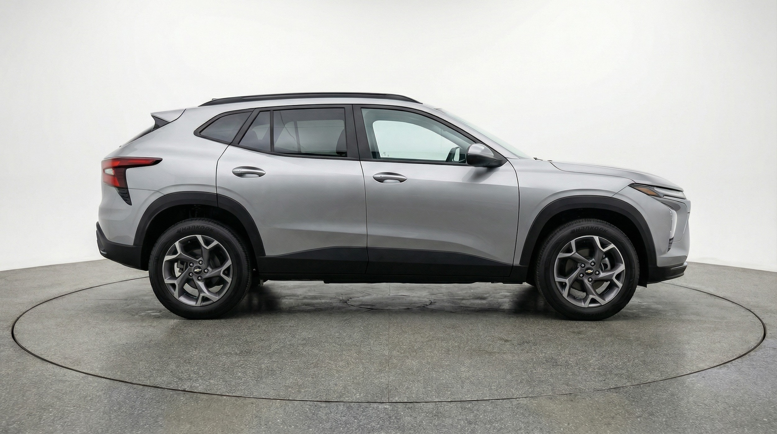 Thumbnail: 2025 Chevrolet Trax - 8