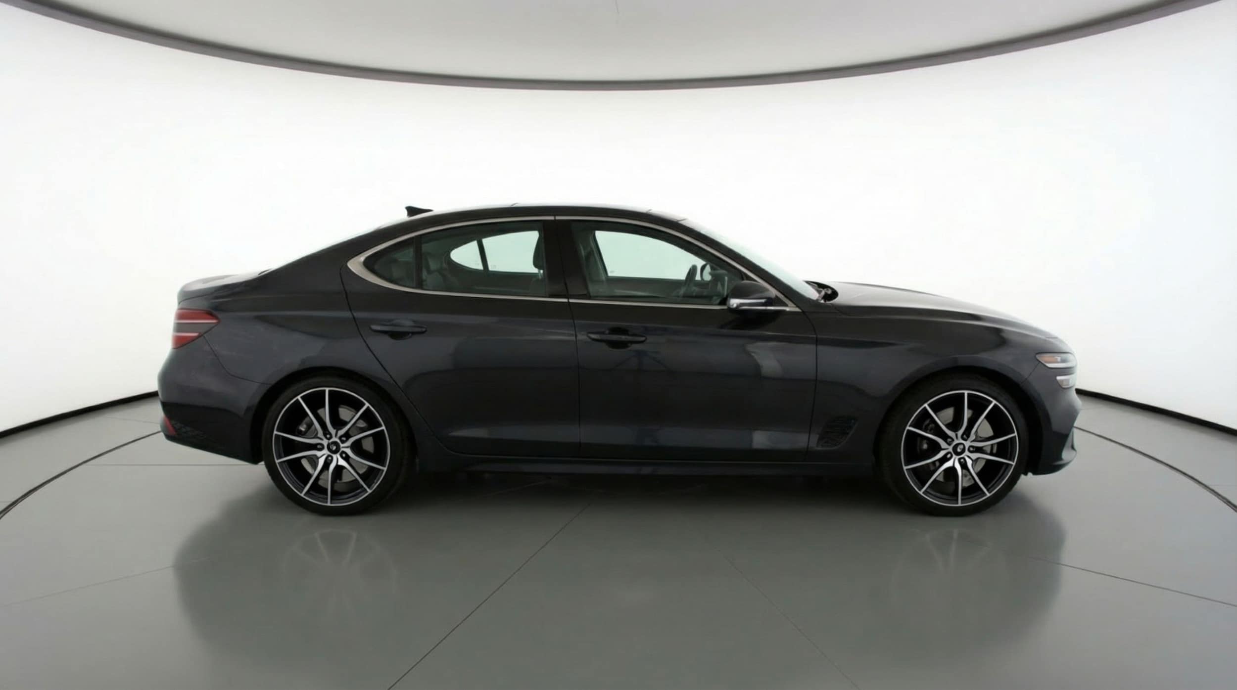 Thumbnail: 2025 Genesis G70 - 8