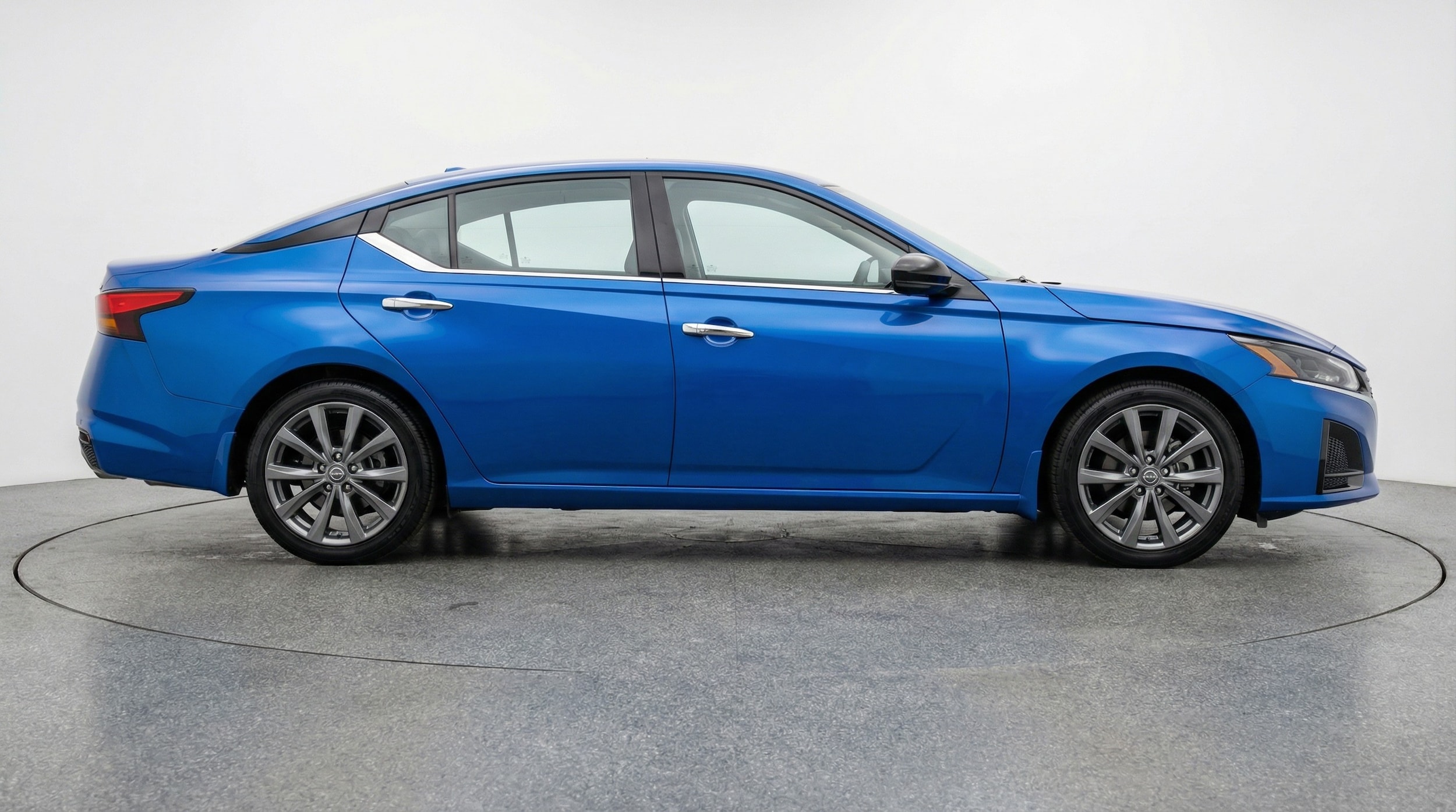 Thumbnail: 2025 Nissan Altima - 8