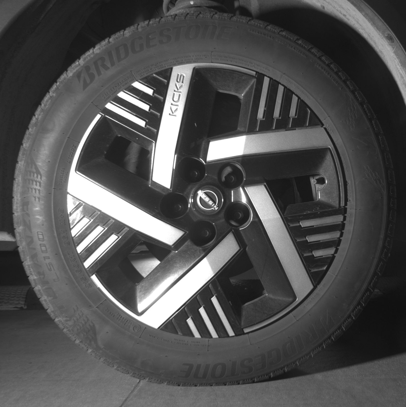 Thumbnail: 2025 Nissan Kicks - 10