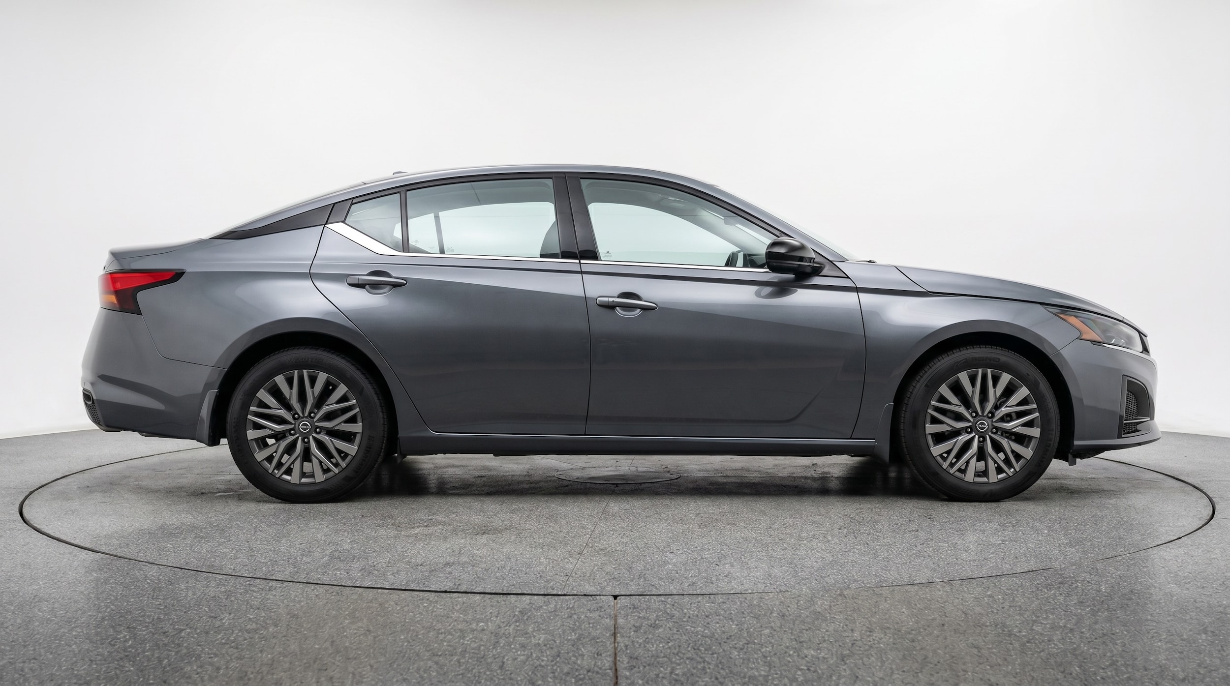 Thumbnail: 2025 Nissan Altima - 8