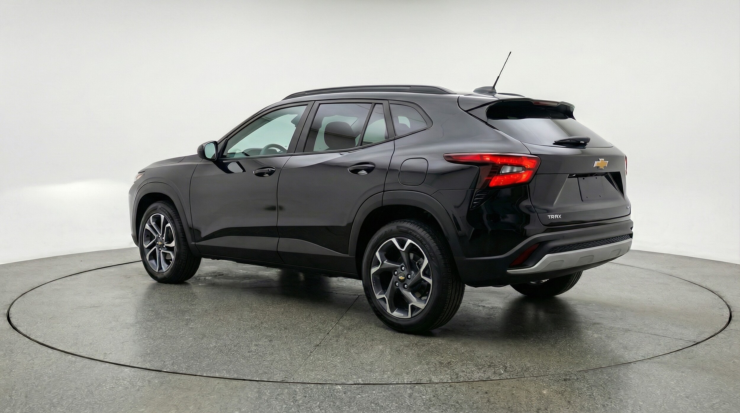 Thumbnail: 2025 Chevrolet Trax - 5