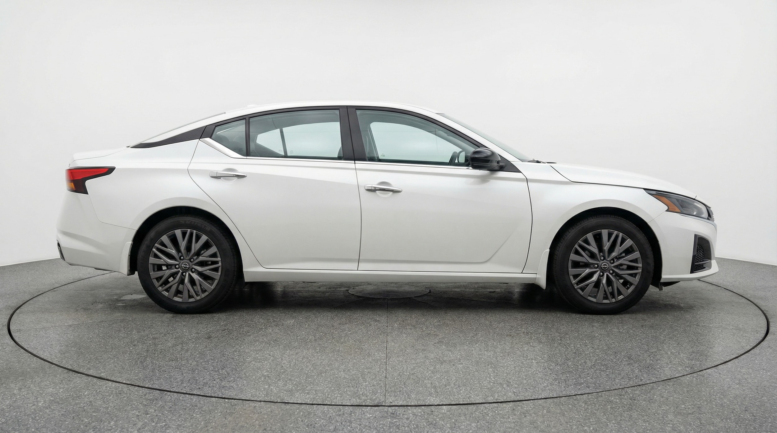 Thumbnail: 2025 Nissan Altima - 8