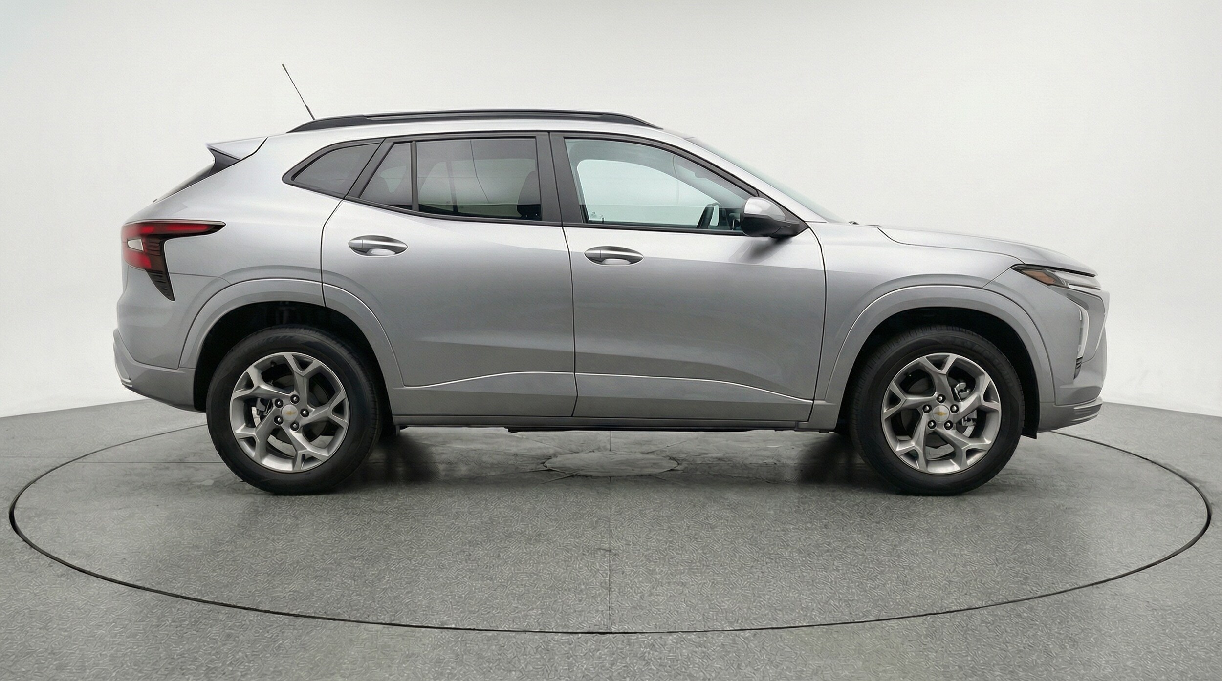 Thumbnail: 2025 Chevrolet Trax - 8