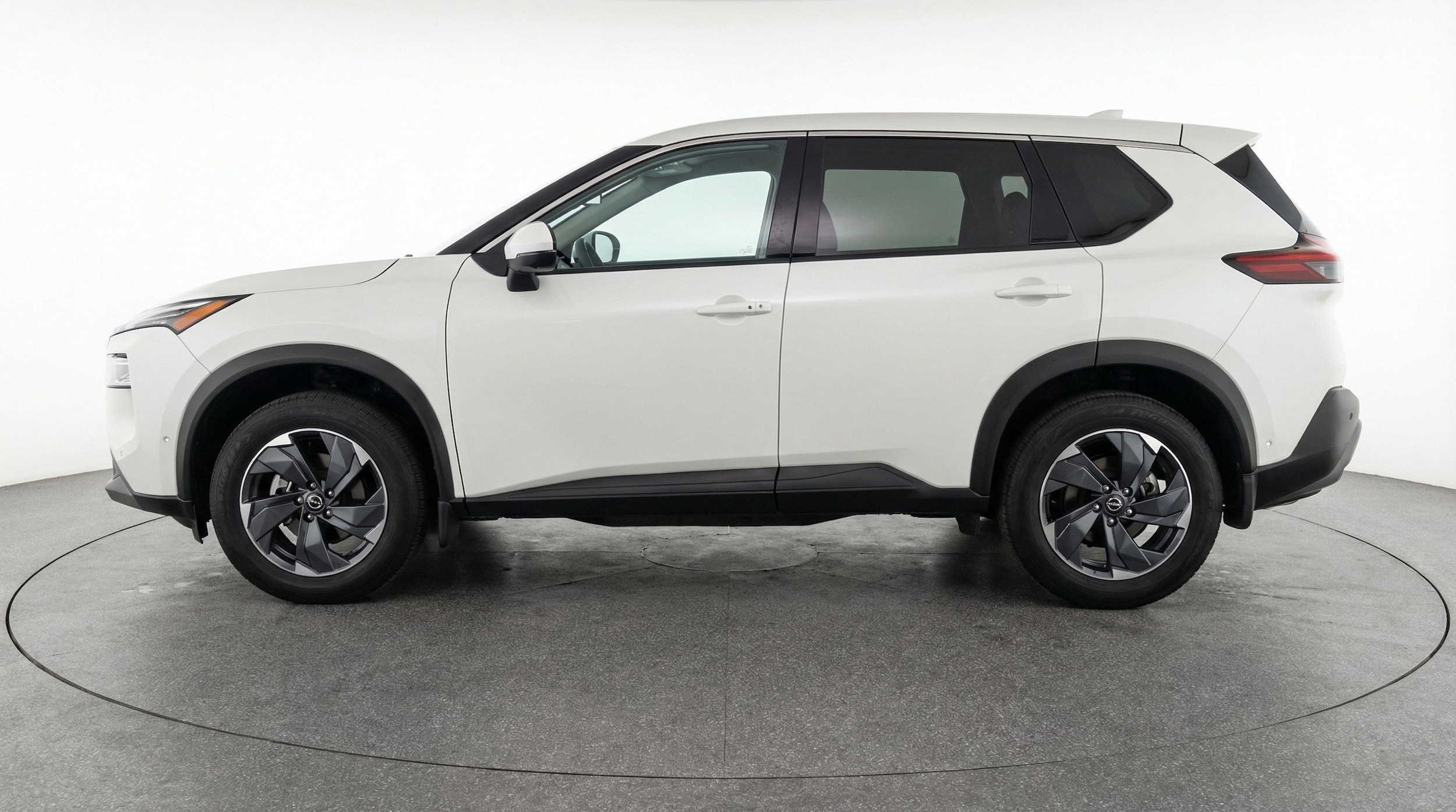 Thumbnail: 2025 Nissan Rogue - 5