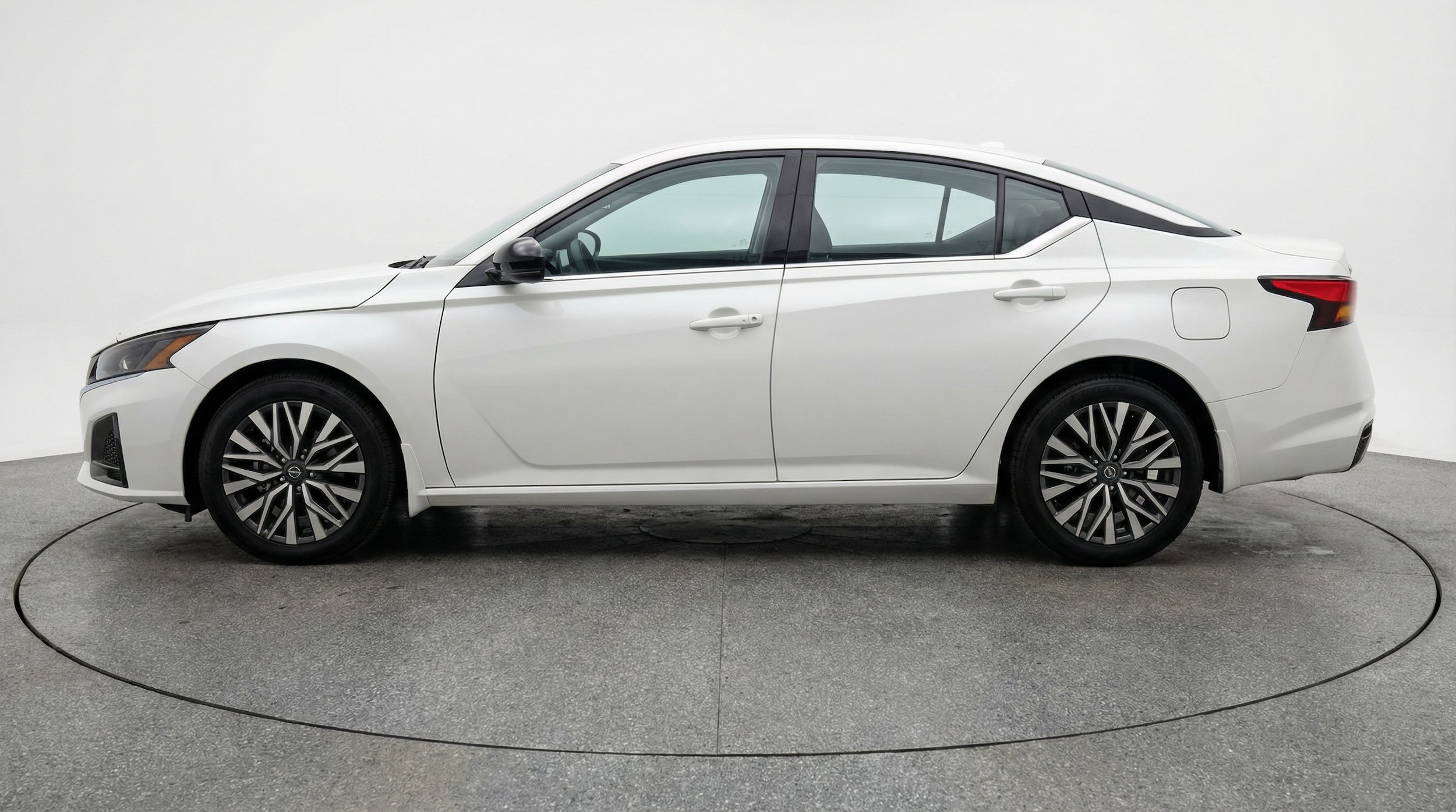 Thumbnail: 2025 Nissan Altima - 4