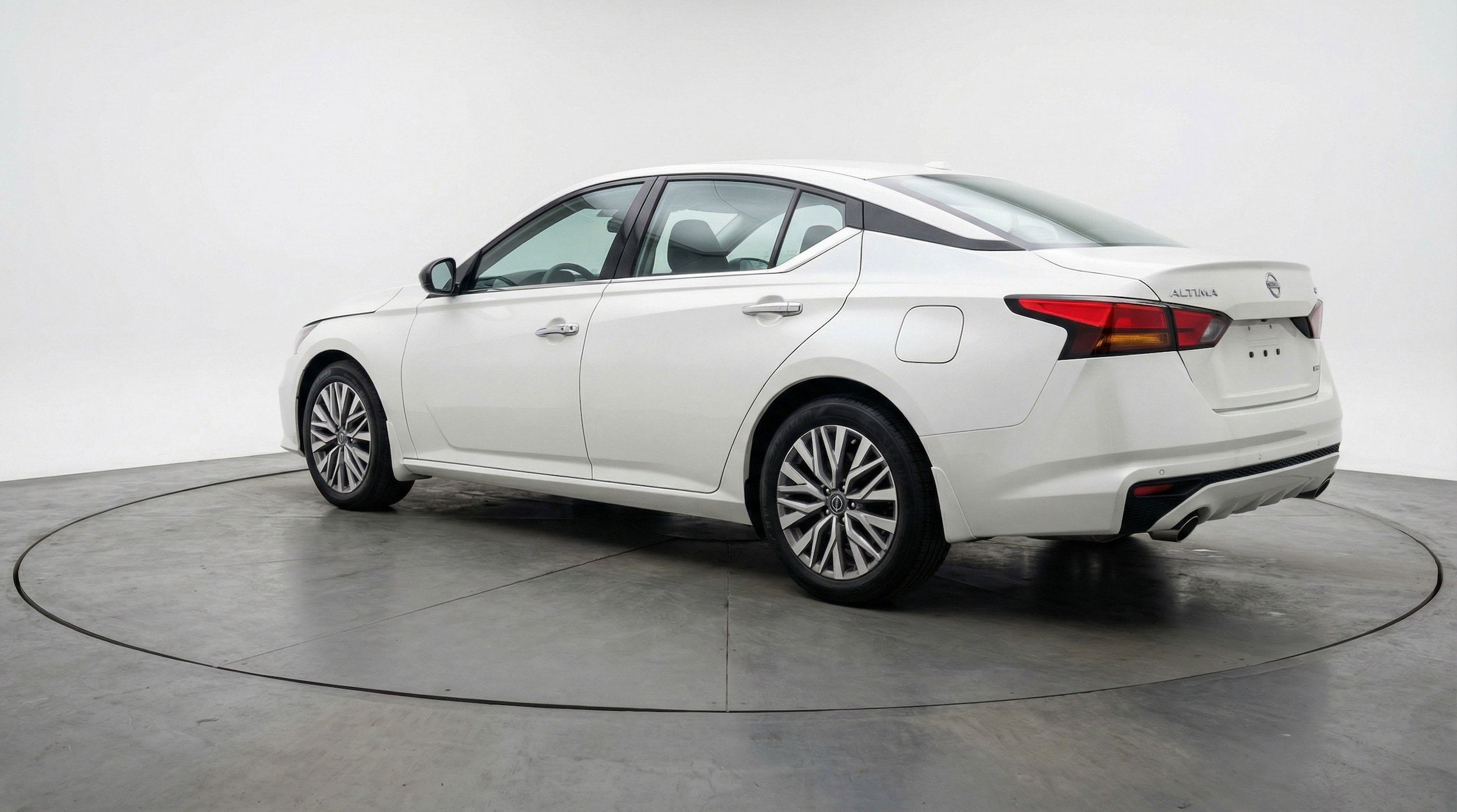Thumbnail: 2025 Nissan Altima - 6