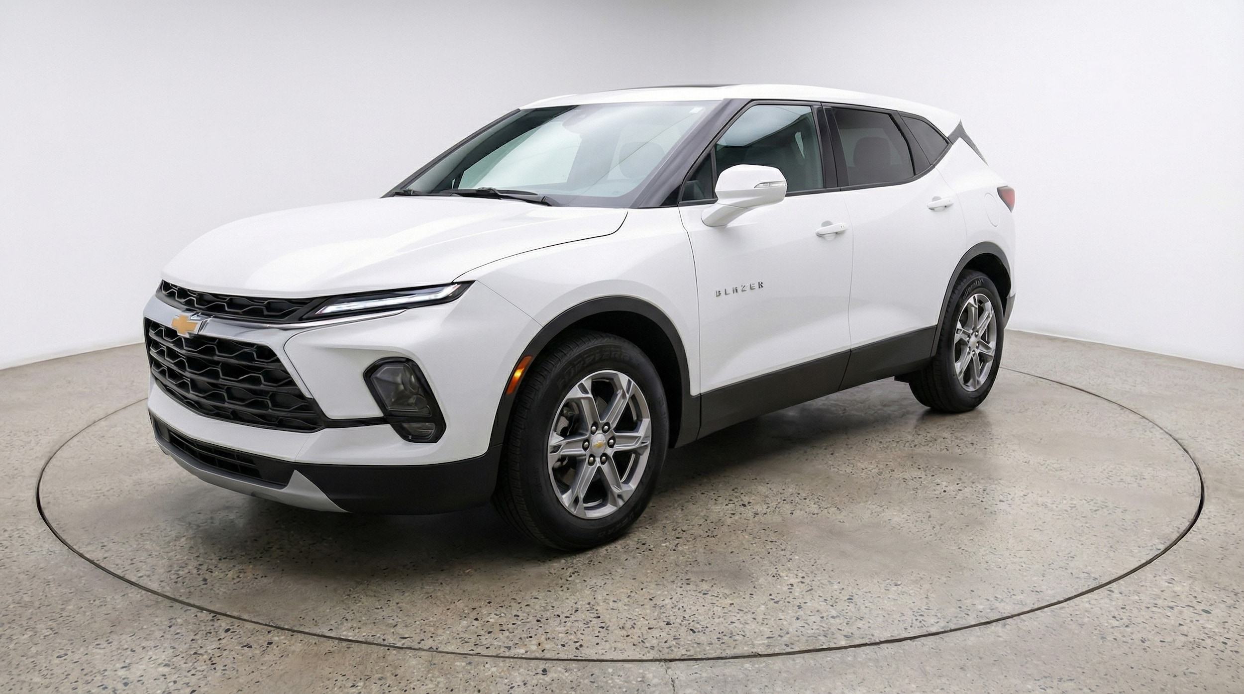 Thumbnail: 2025 Chevrolet Blazer - 3