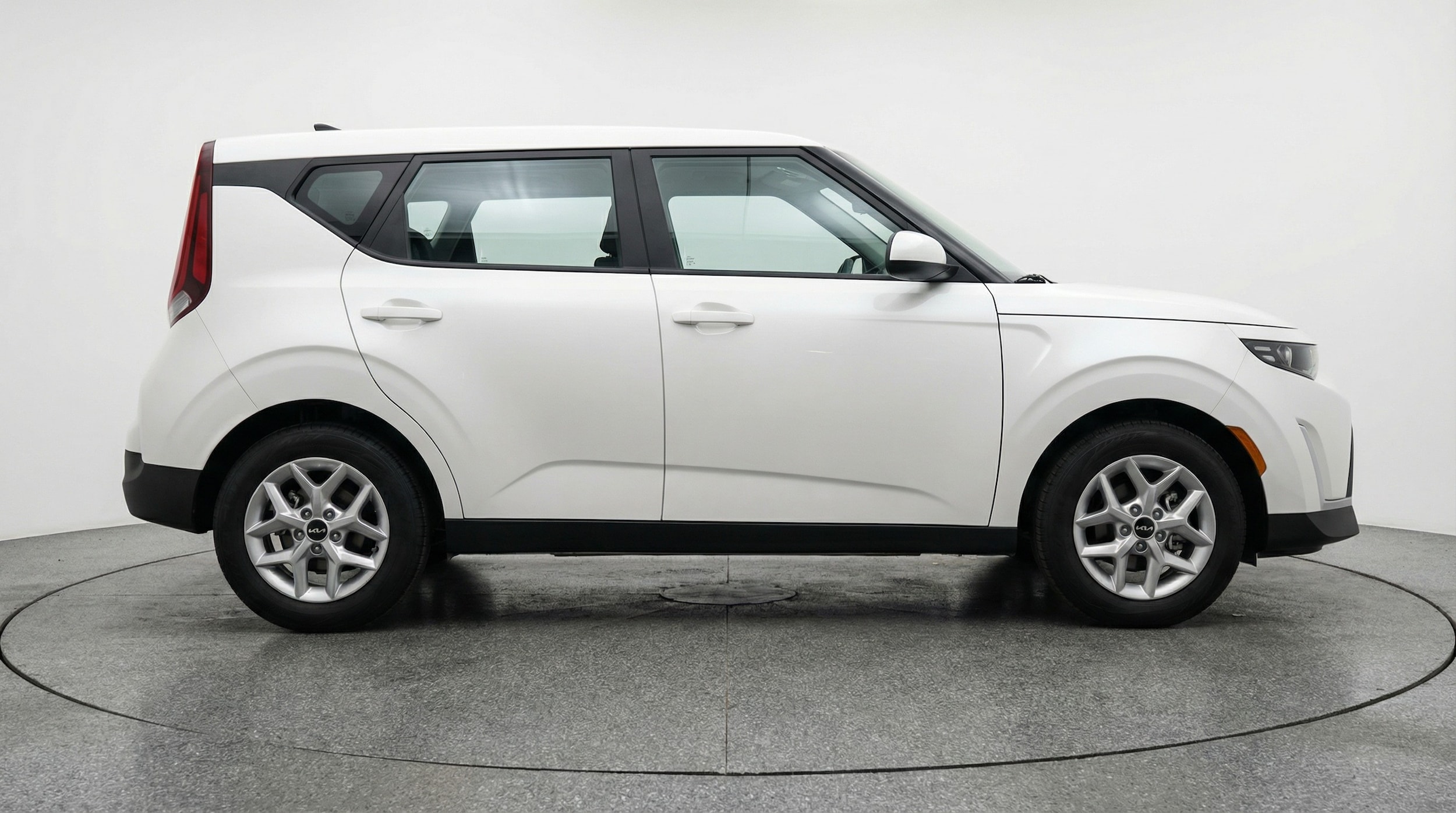 Thumbnail: 2025 Kia Soul - 8