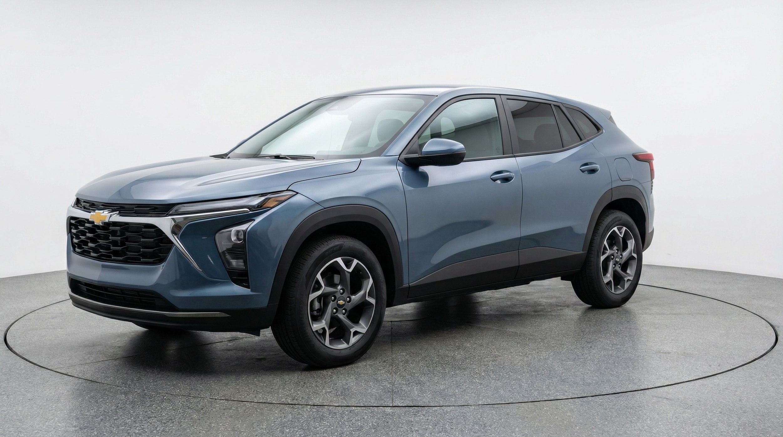 Thumbnail: 2025 Chevrolet Trax - 3