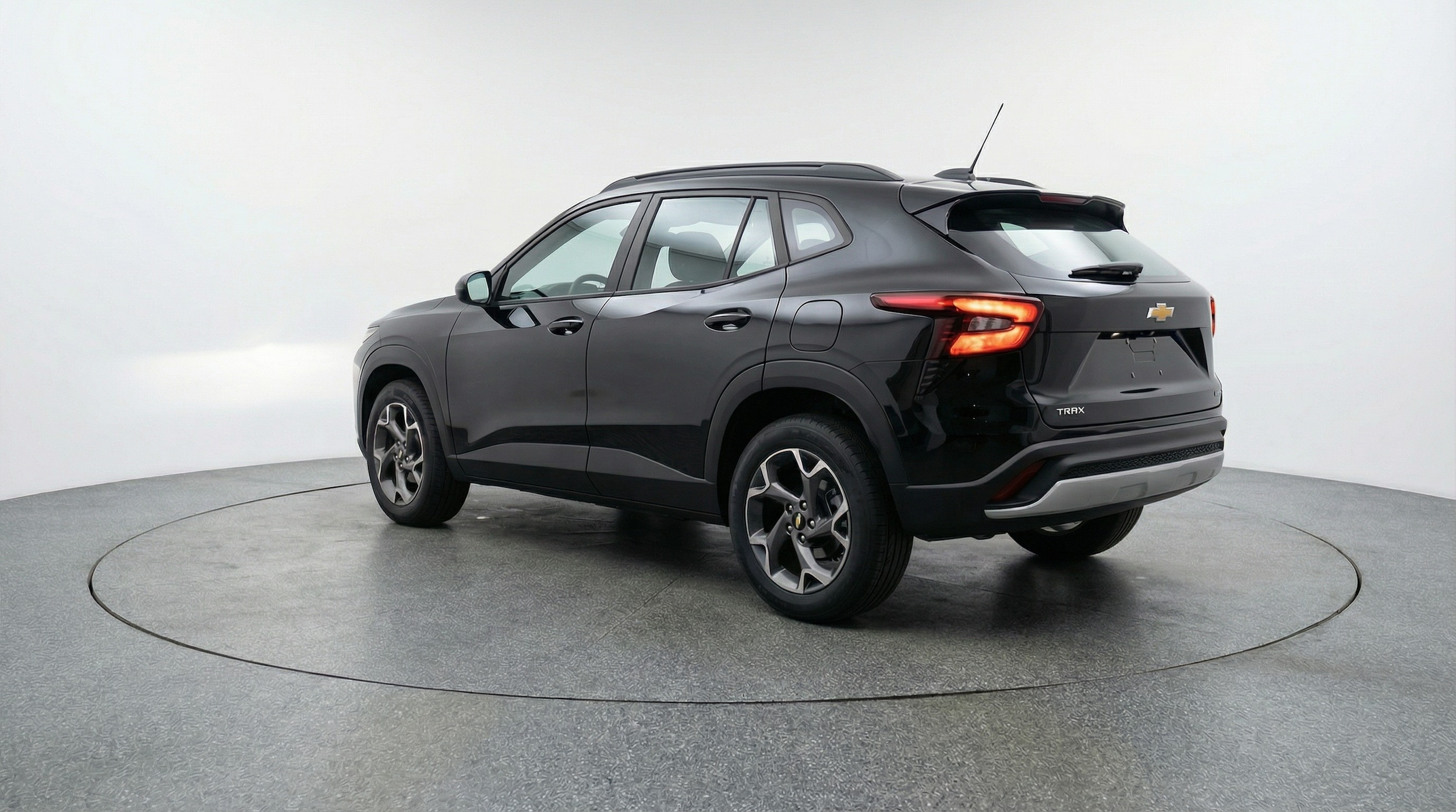 Thumbnail: 2025 Chevrolet Trax - 5