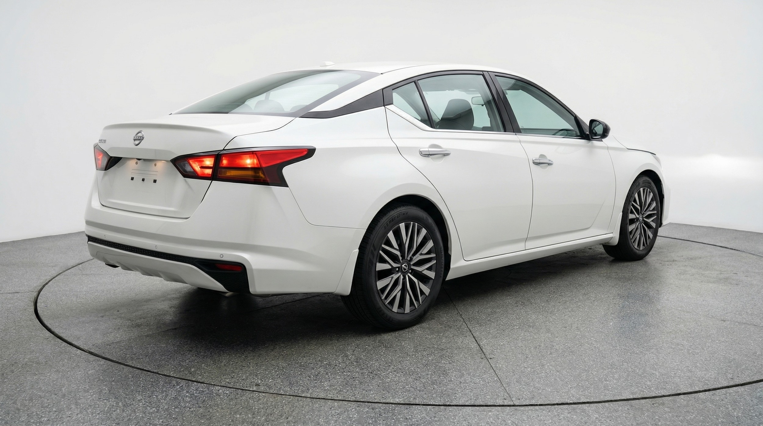 Thumbnail: 2025 Nissan Altima - 7