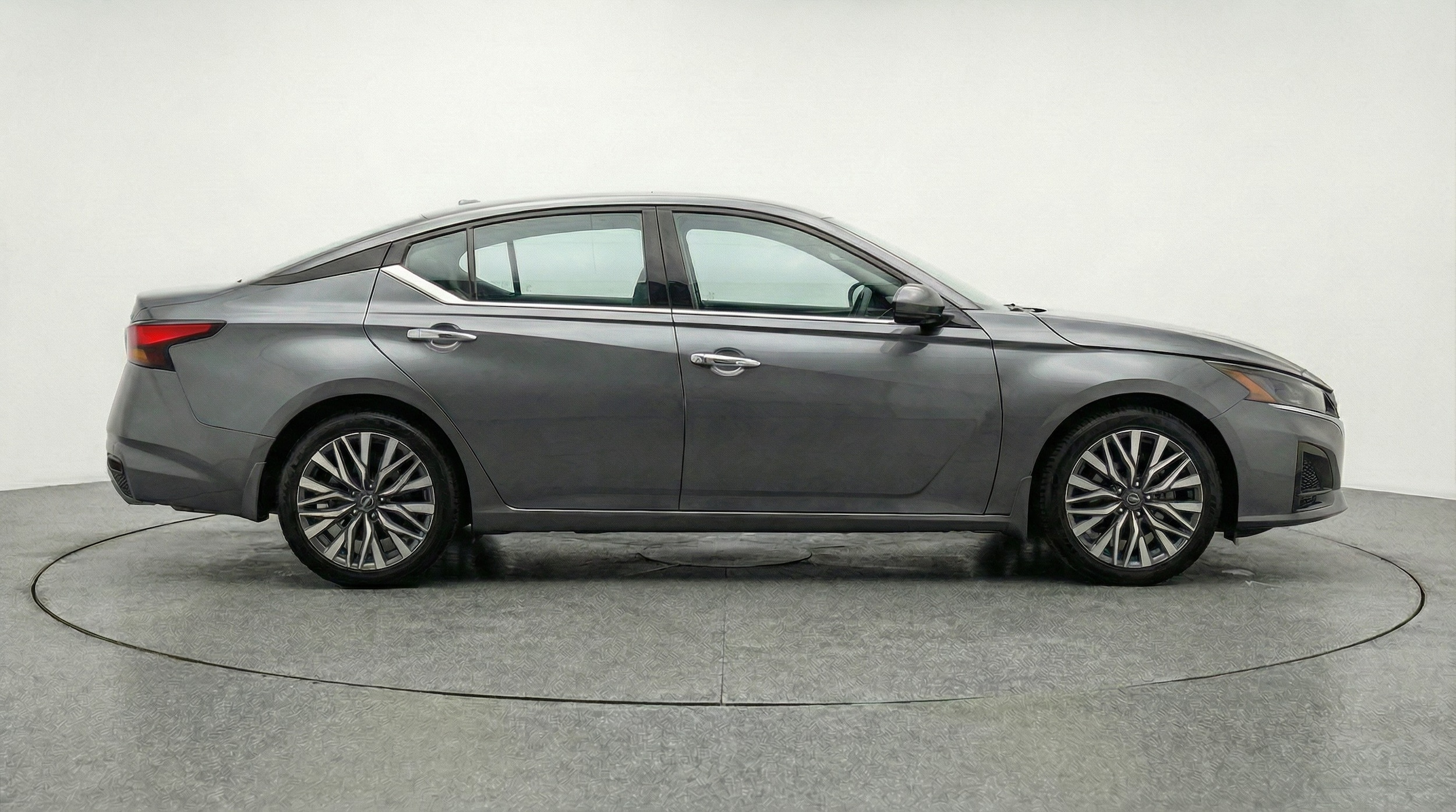 Thumbnail: 2025 Nissan Altima - 8