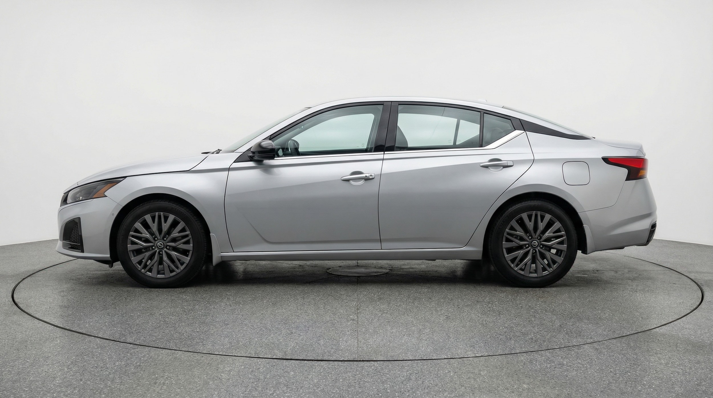 Thumbnail: 2025 Nissan Altima - 4