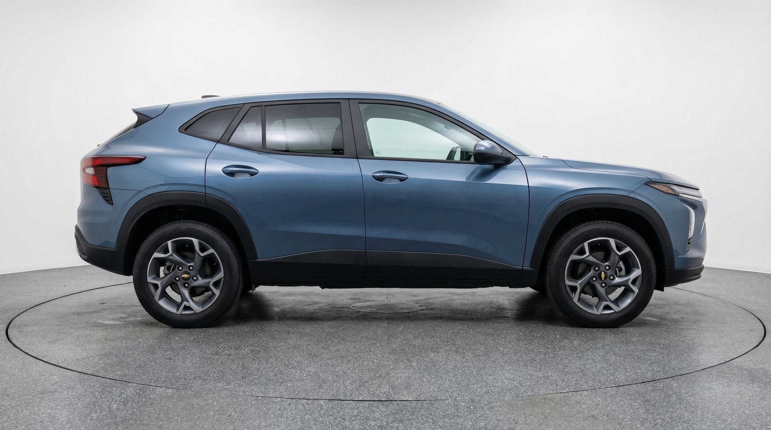 Thumbnail: 2025 Chevrolet Trax - 8