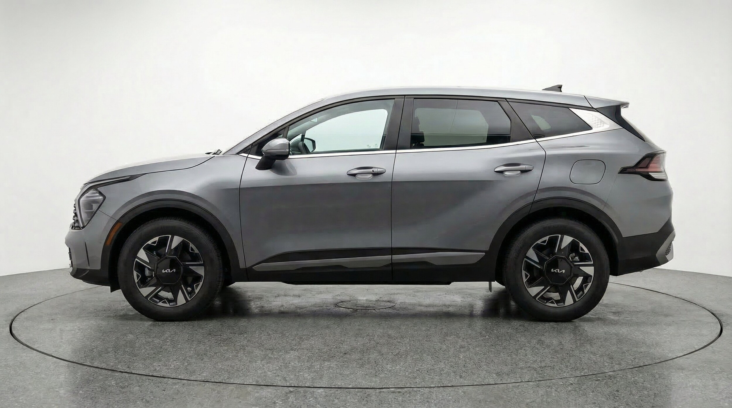 Thumbnail: 2026 Kia Sportage - 3