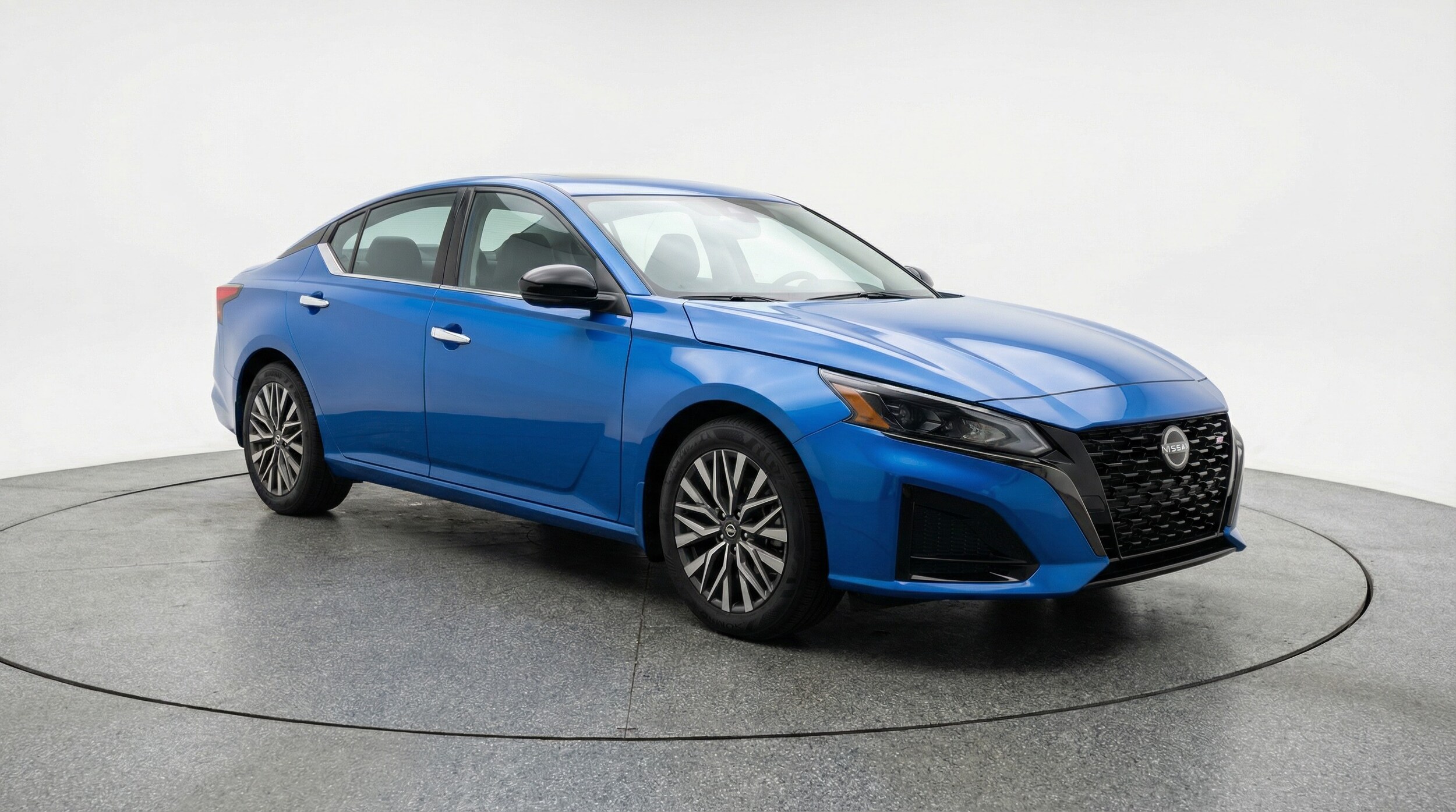 Thumbnail: 2025 Nissan Altima - 1