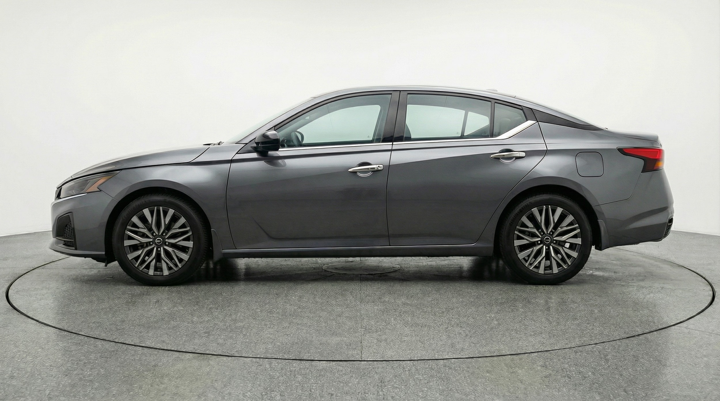 Thumbnail: 2025 Nissan Altima - 4