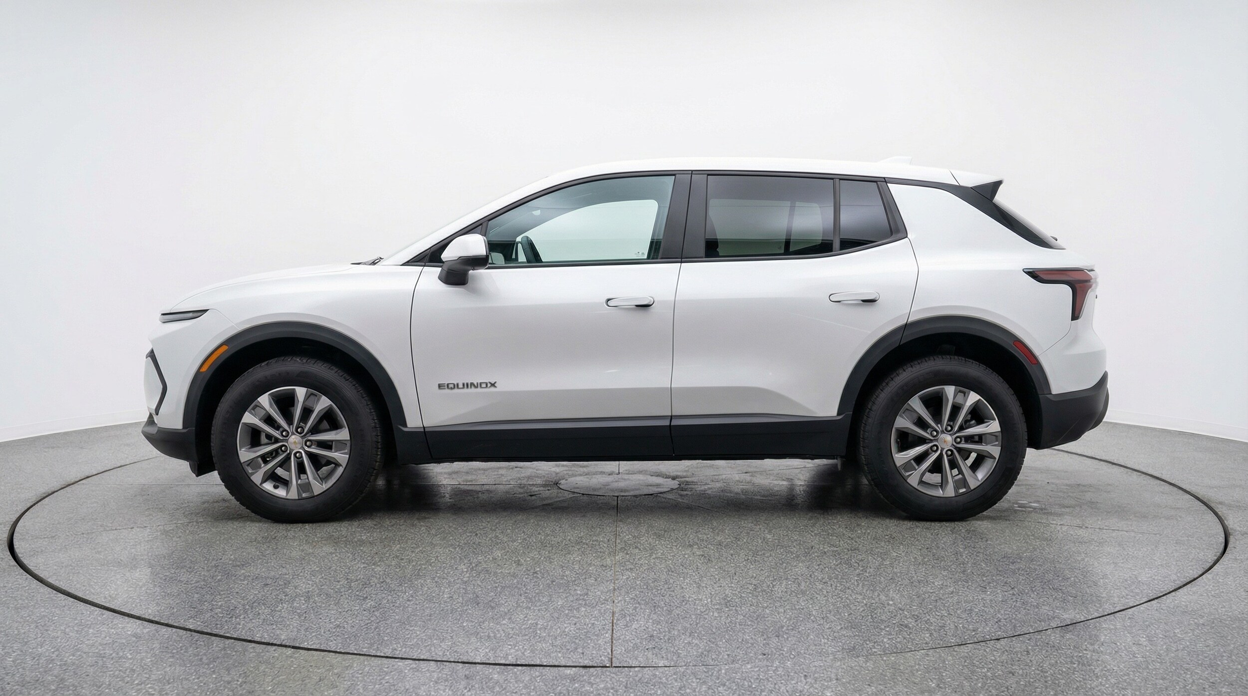 Thumbnail: 2025 Chevrolet Equinox - 4